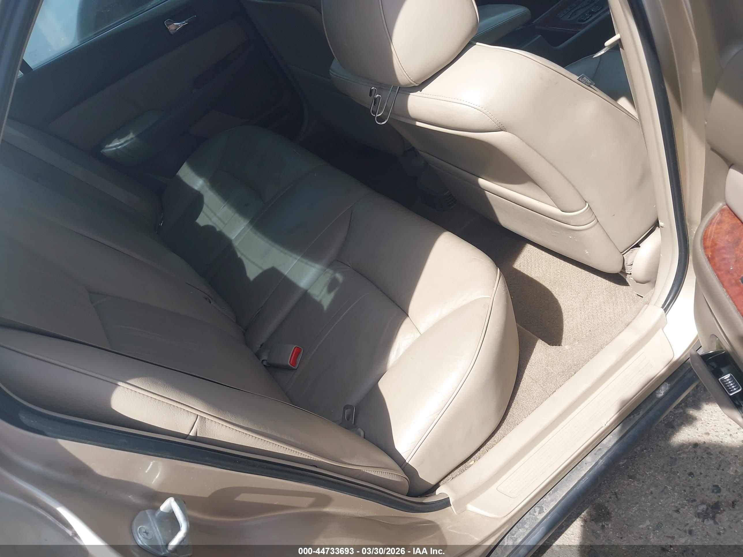 ACURA RL image 8