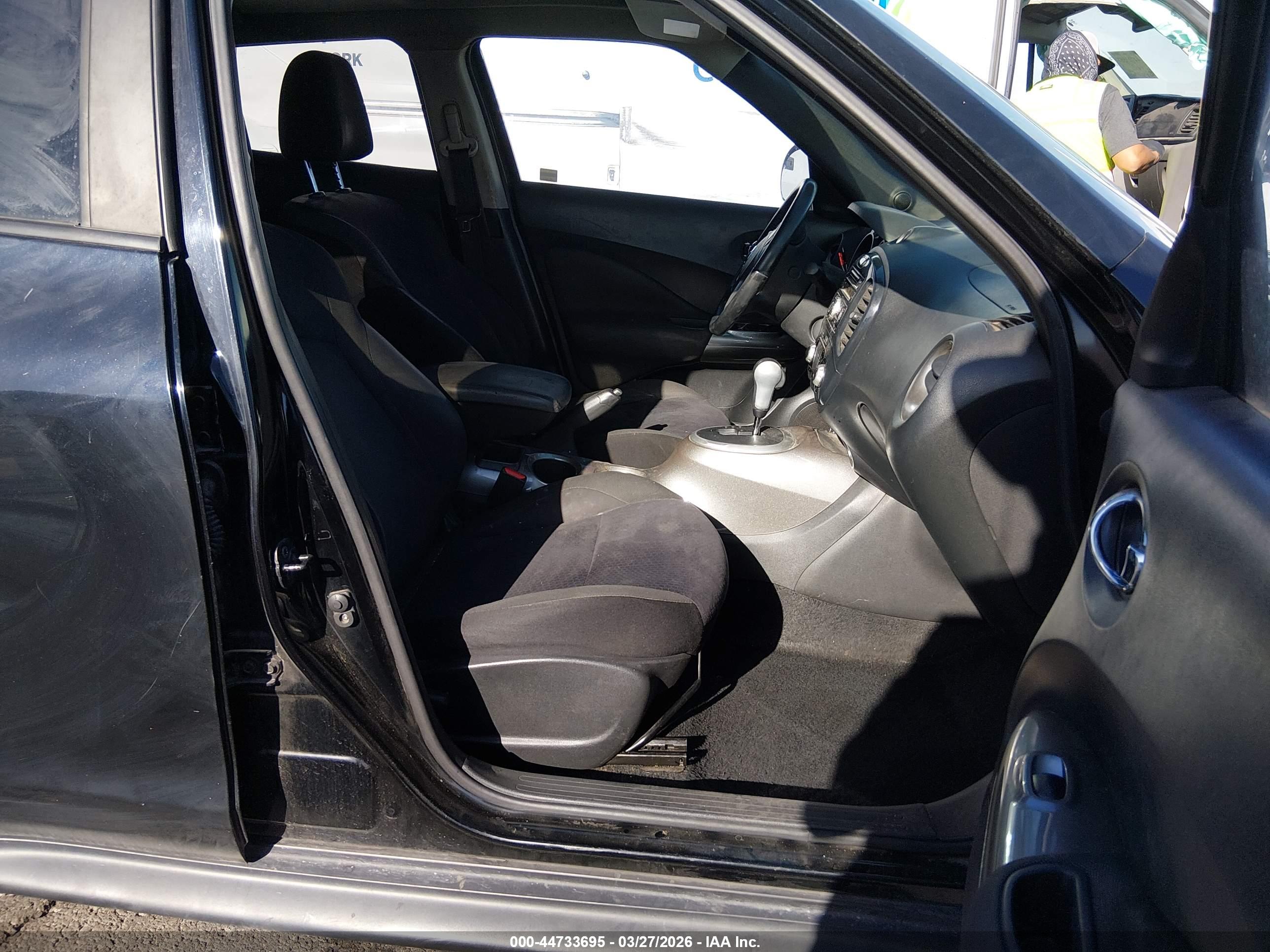 NISSAN JUKE image 5