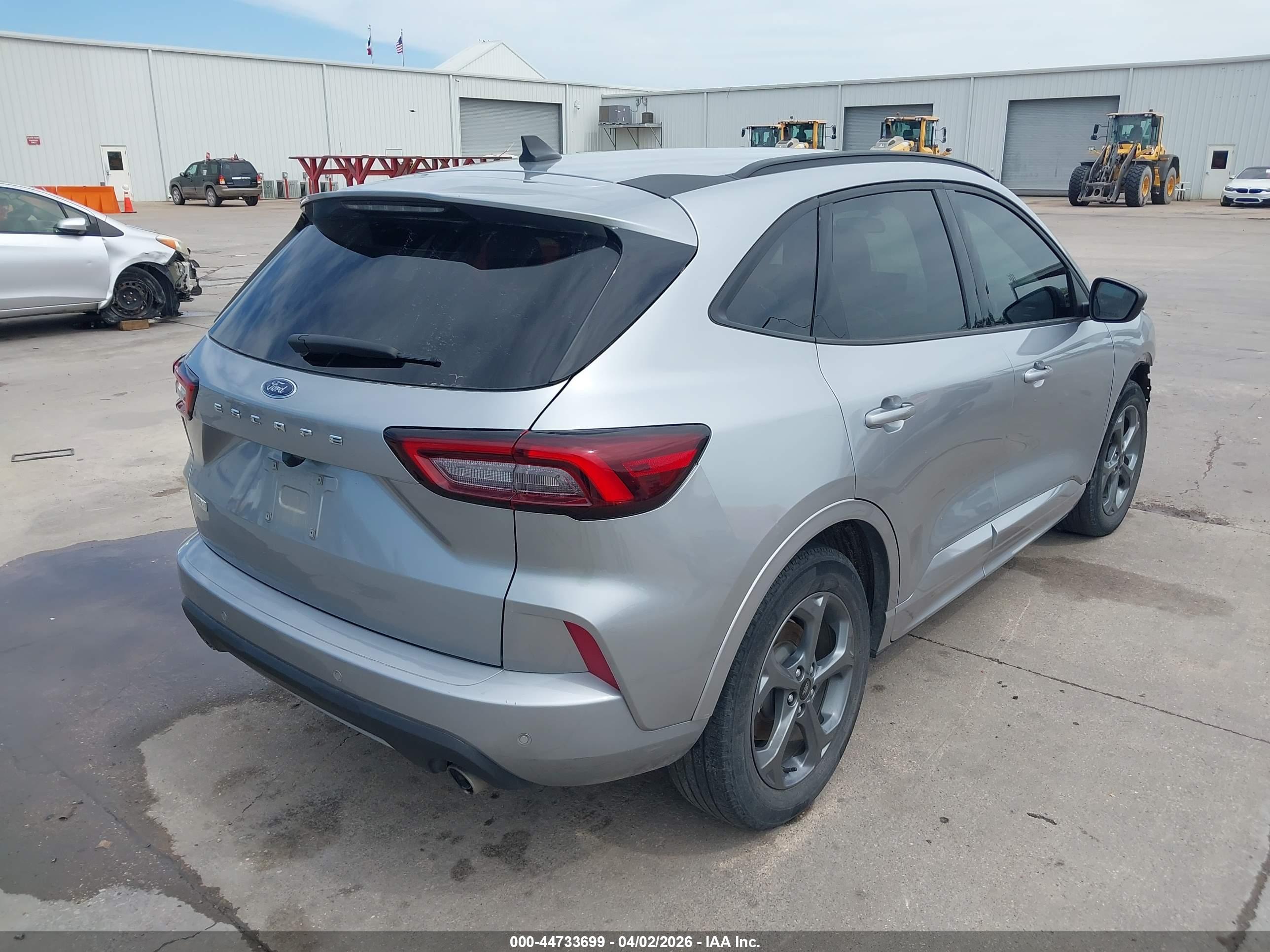 FORD ESCAPE image 4