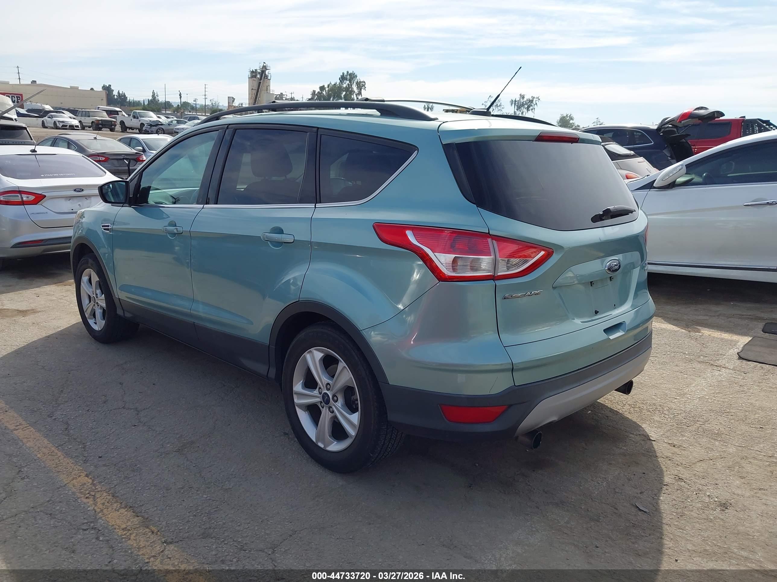 FORD ESCAPE image 3