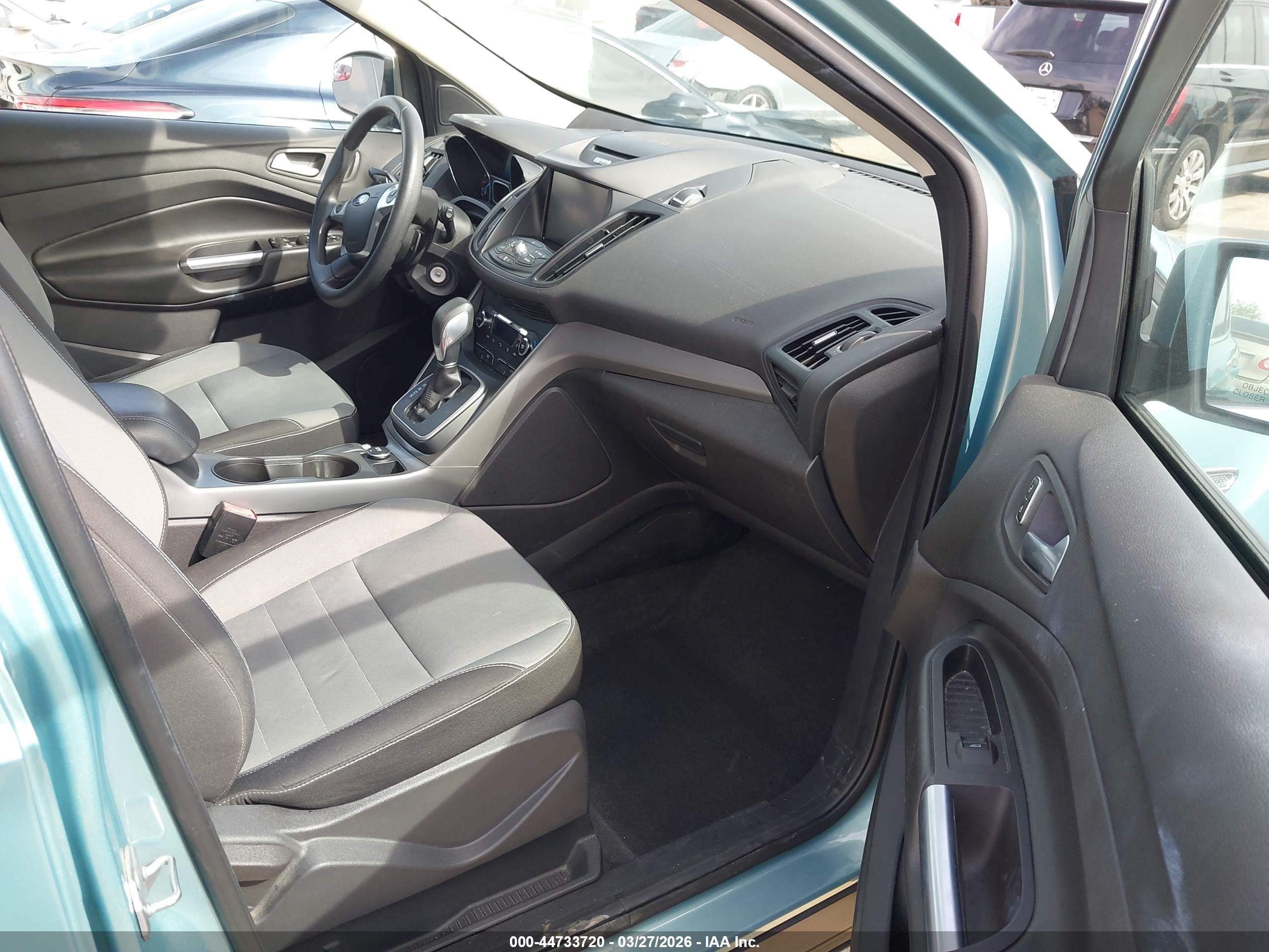FORD ESCAPE image 5