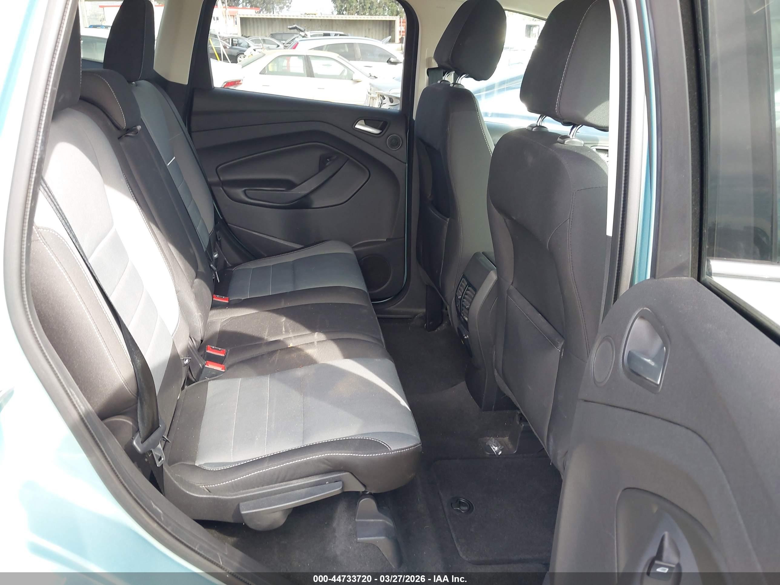 FORD ESCAPE image 8