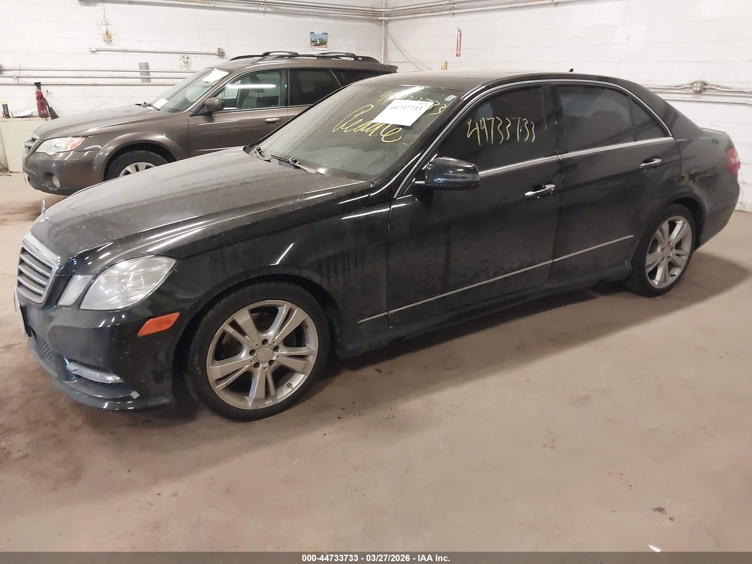 MERCEDES-BENZ E image 2