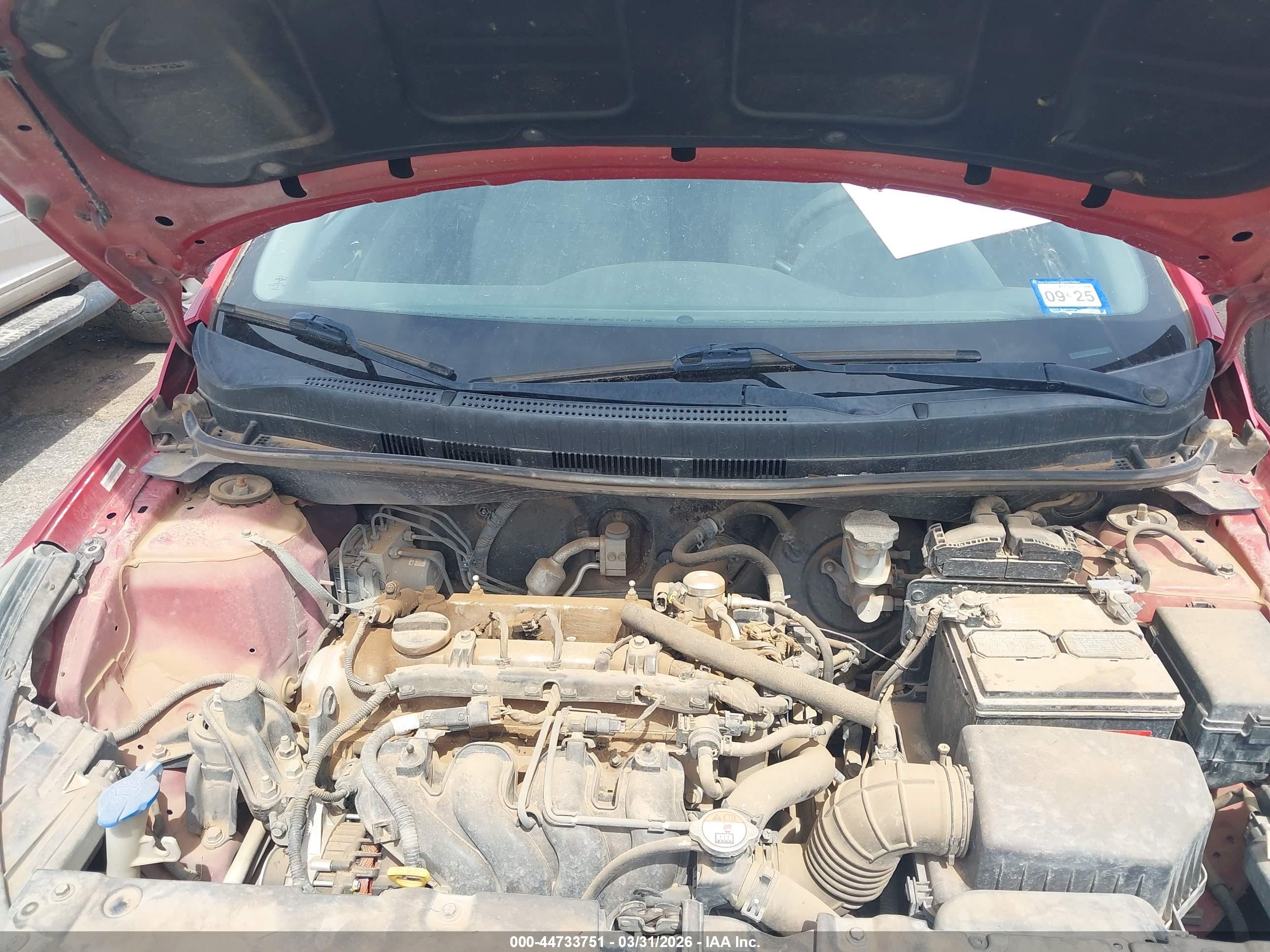 HYUNDAI ACCENT image 10