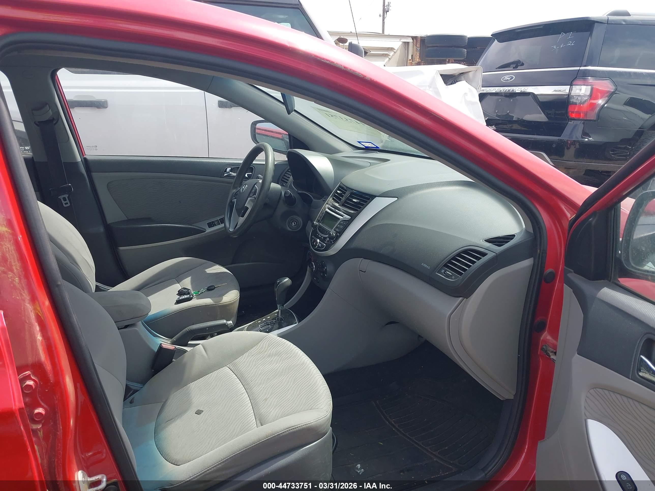 HYUNDAI ACCENT image 5