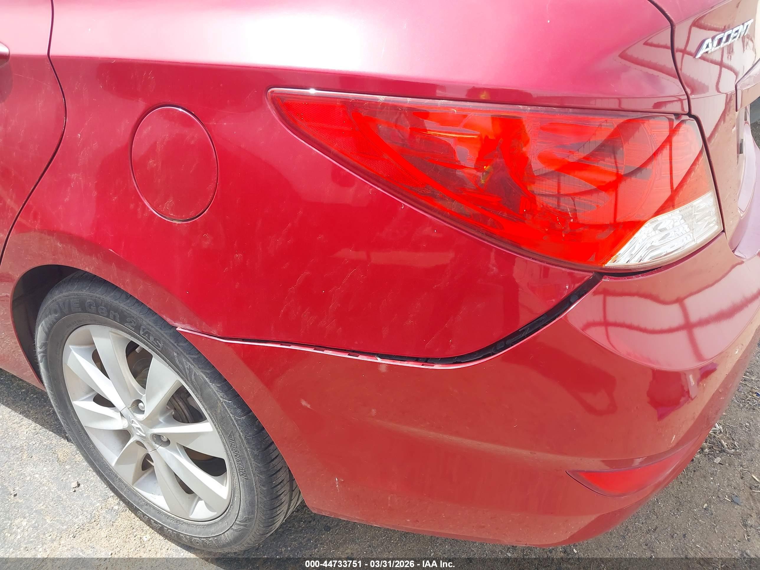 HYUNDAI ACCENT image 6