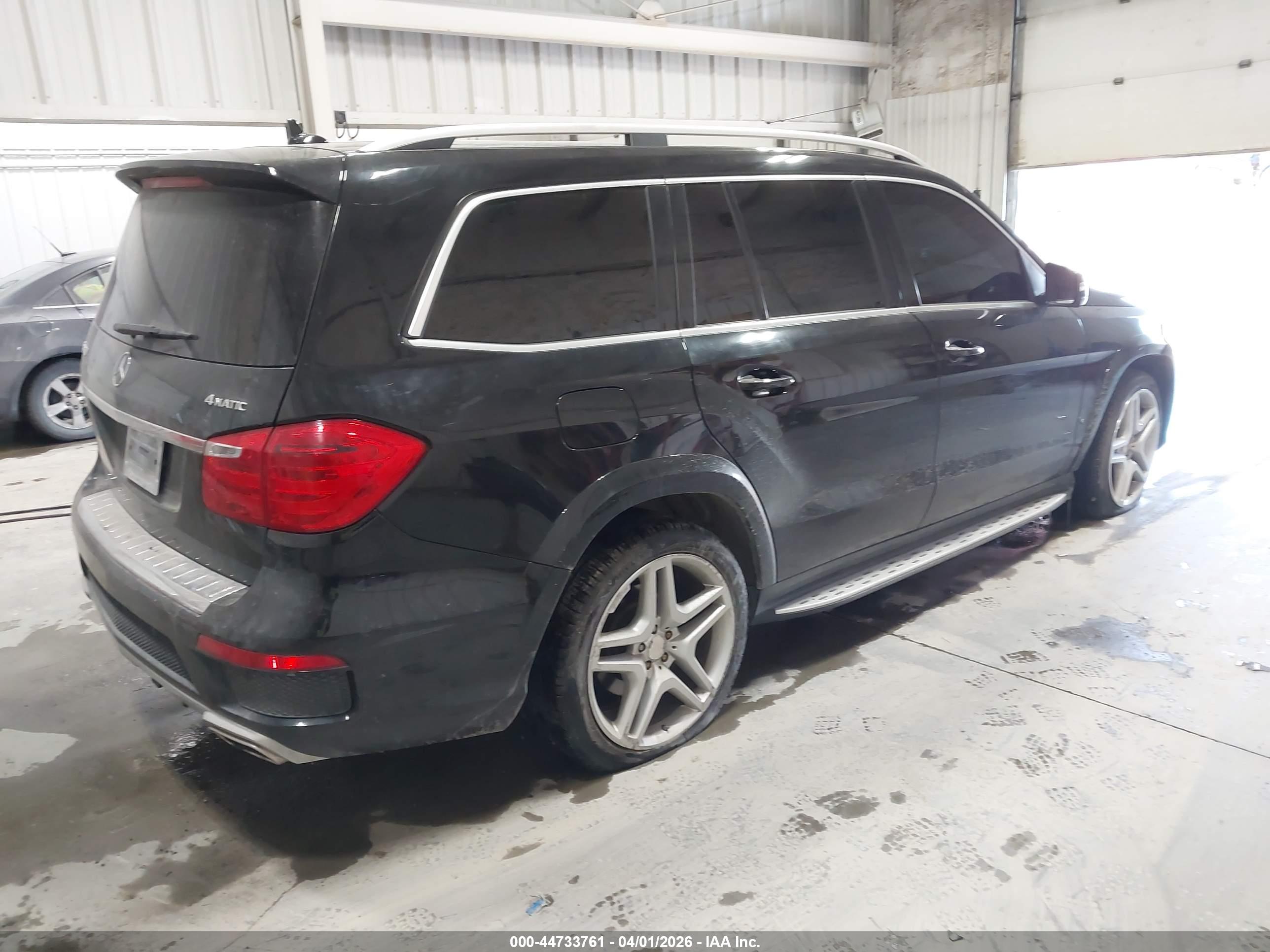 MERCEDES-BENZ GL image 4