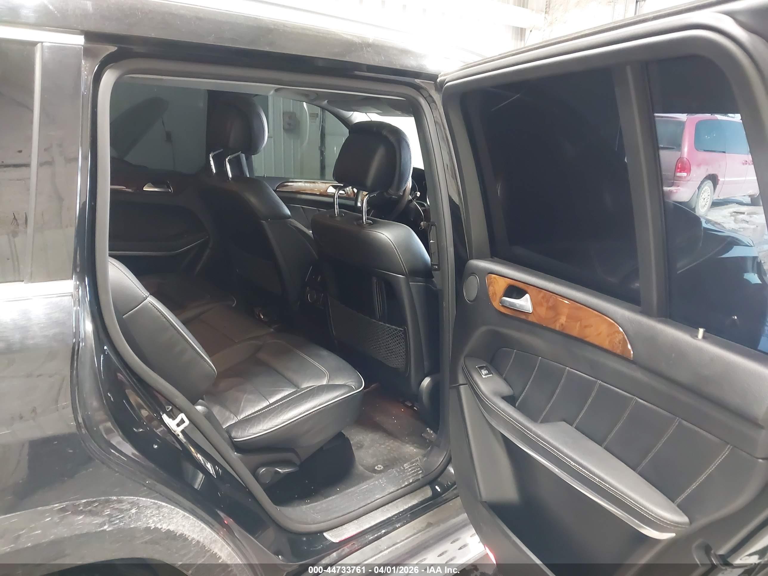 MERCEDES-BENZ GL image 8