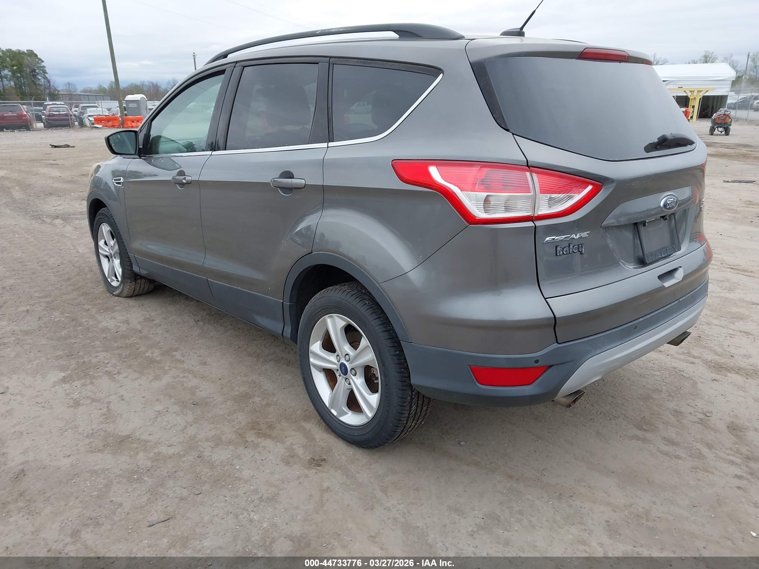 FORD ESCAPE image 3