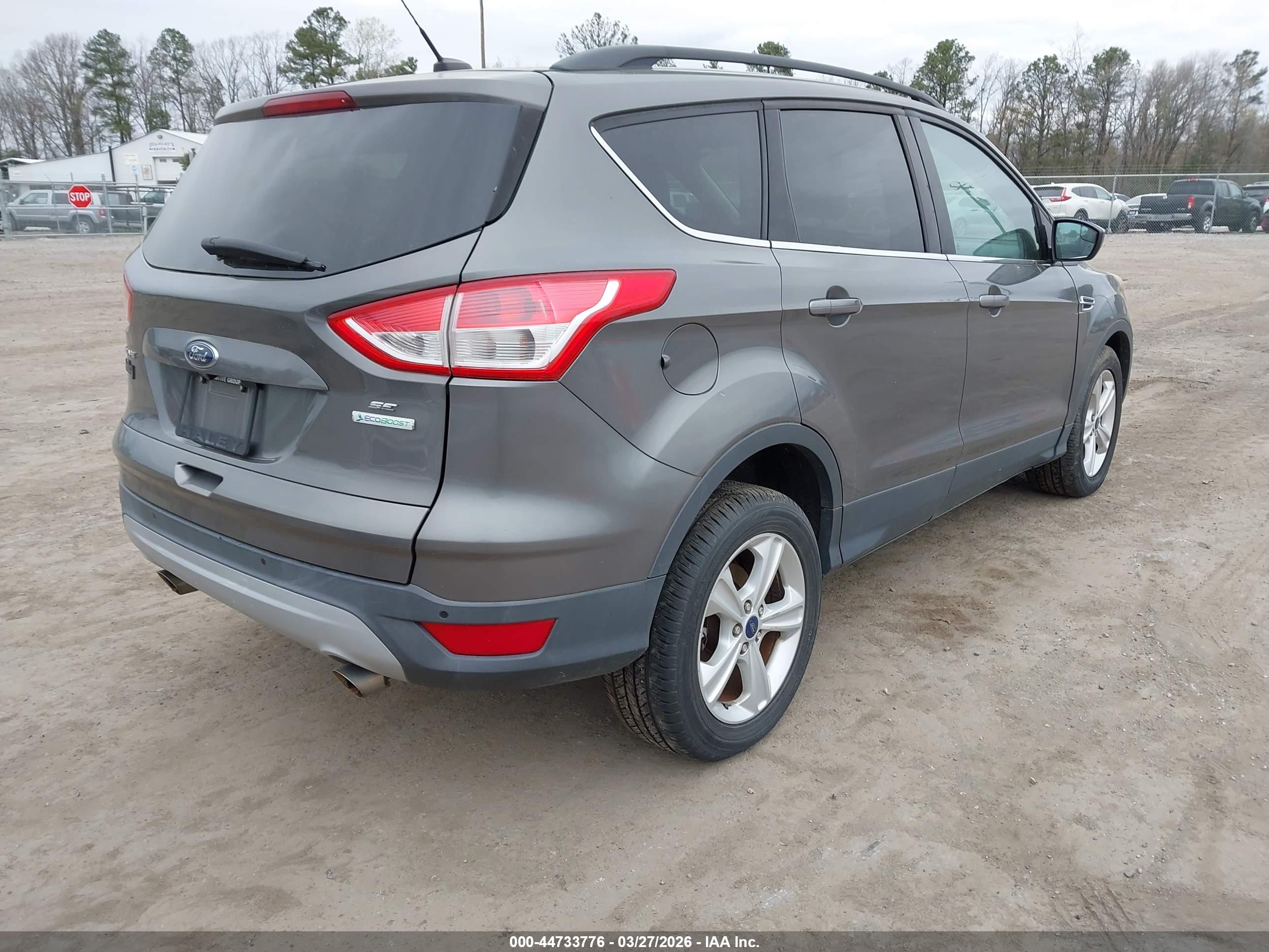 FORD ESCAPE image 4