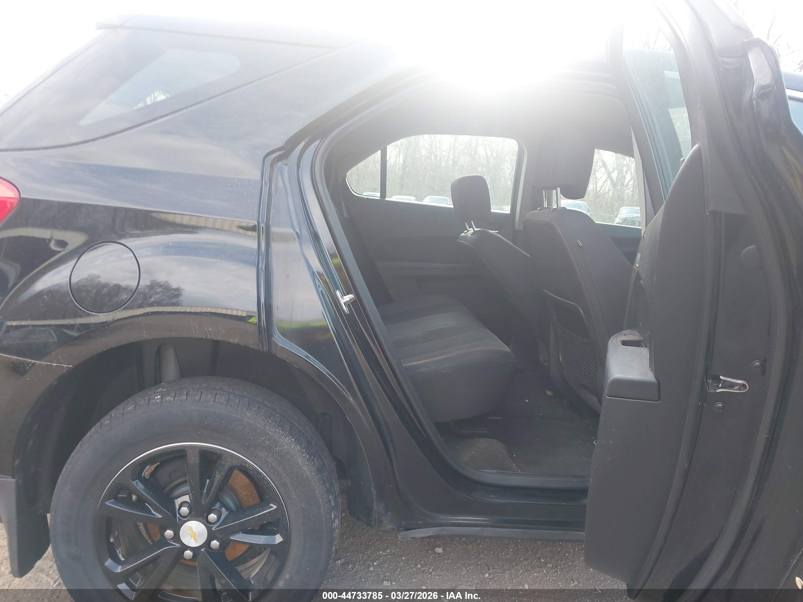 CHEVROLET EQUINOX image 8