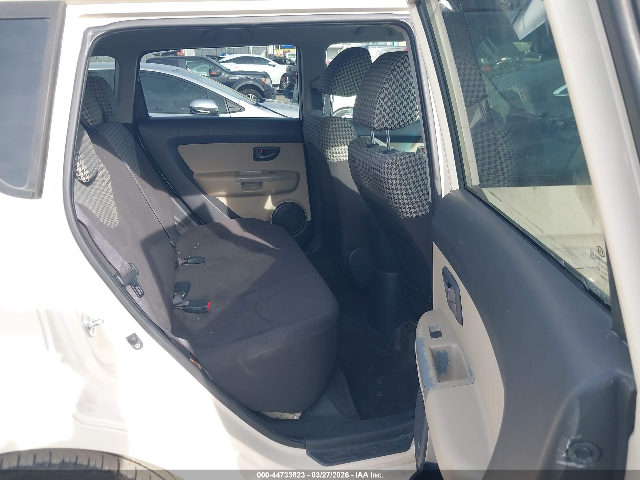KIA SOUL image 8