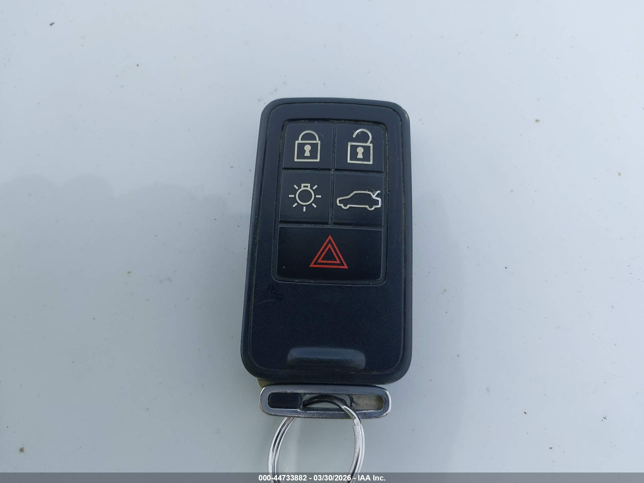 VOLVO S60 image 11