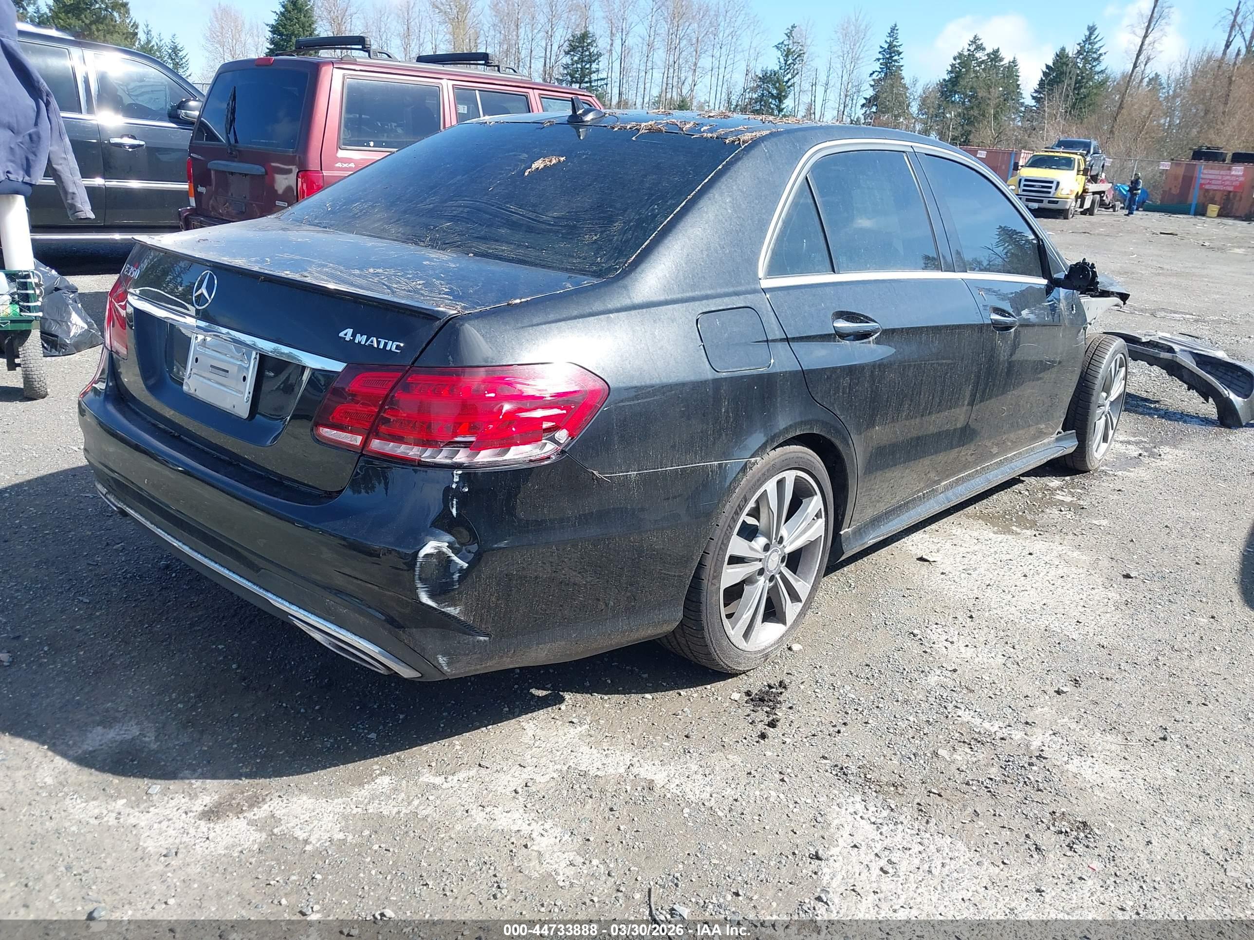 MERCEDES-BENZ E image 4
