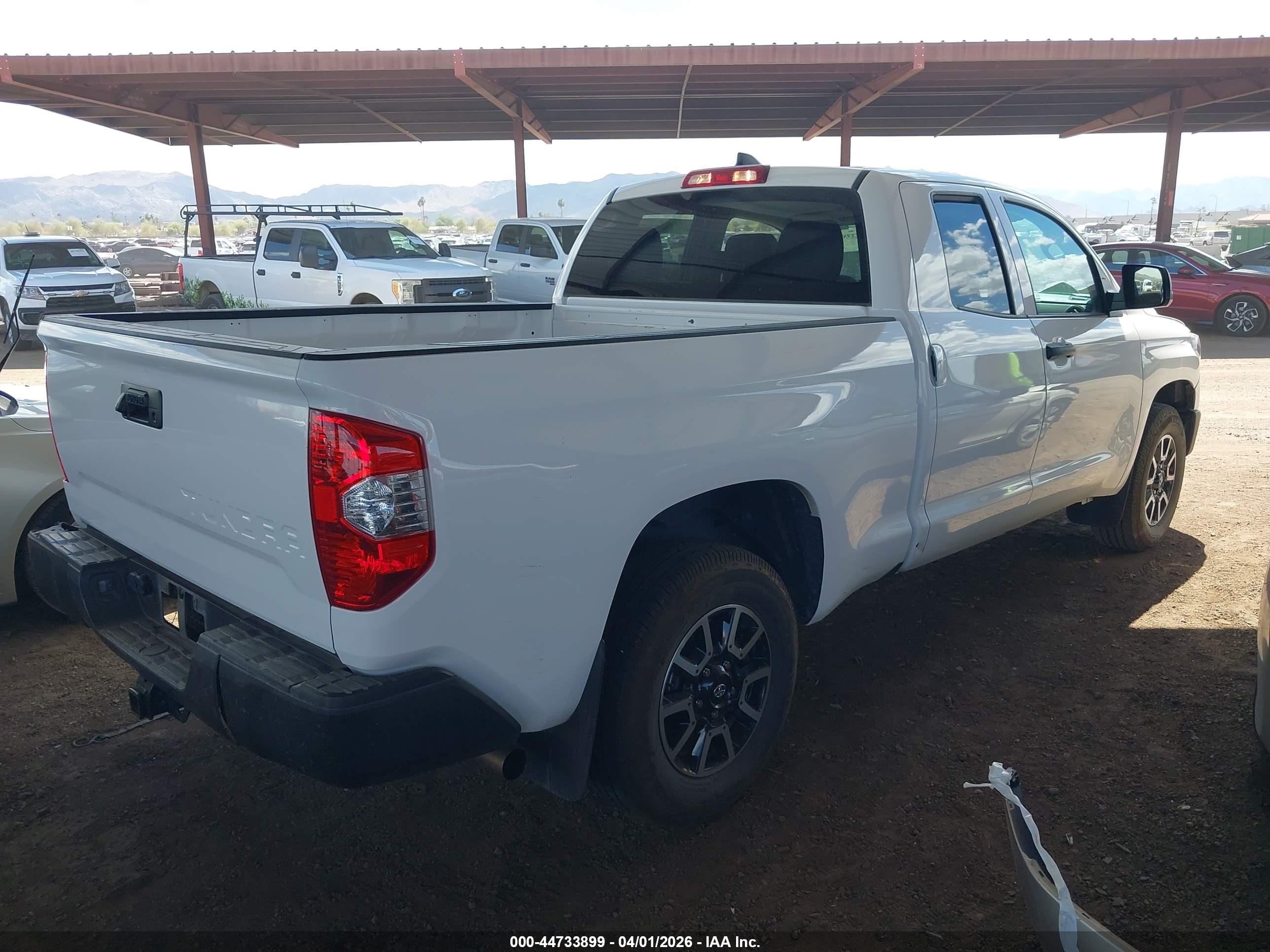 TOYOTA TUNDRA image 4