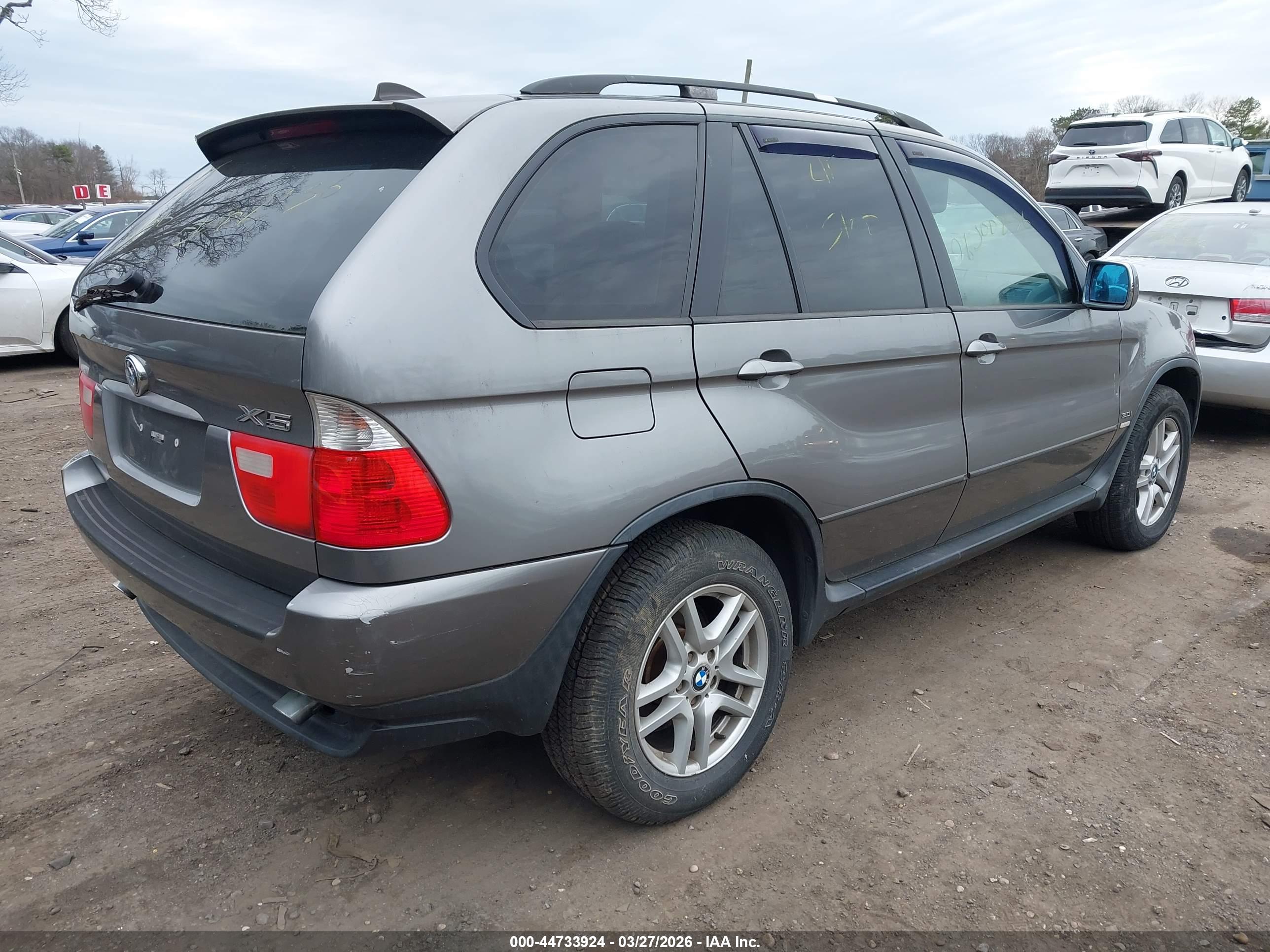 BMW X5 image 4