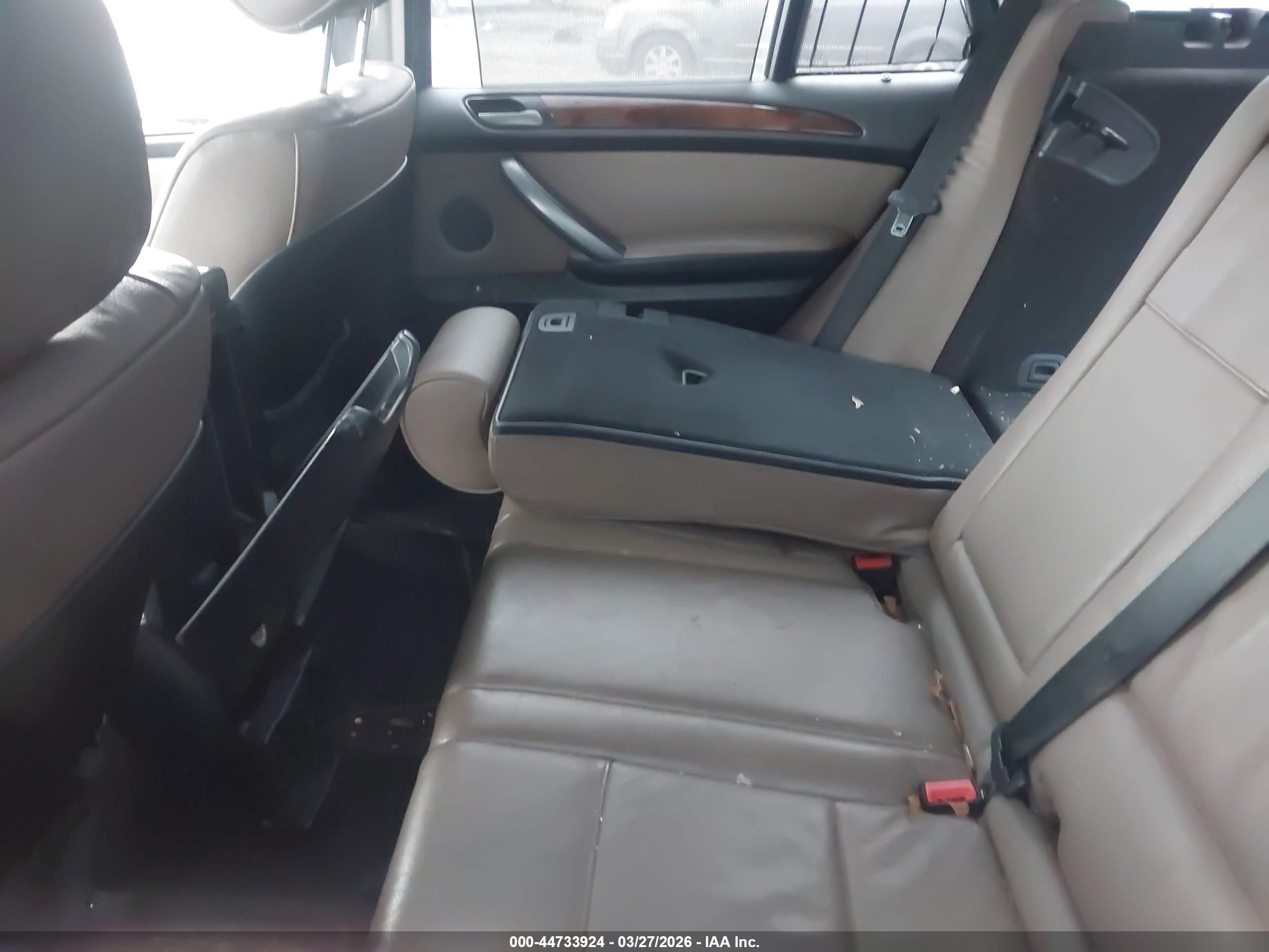 BMW X5 image 8