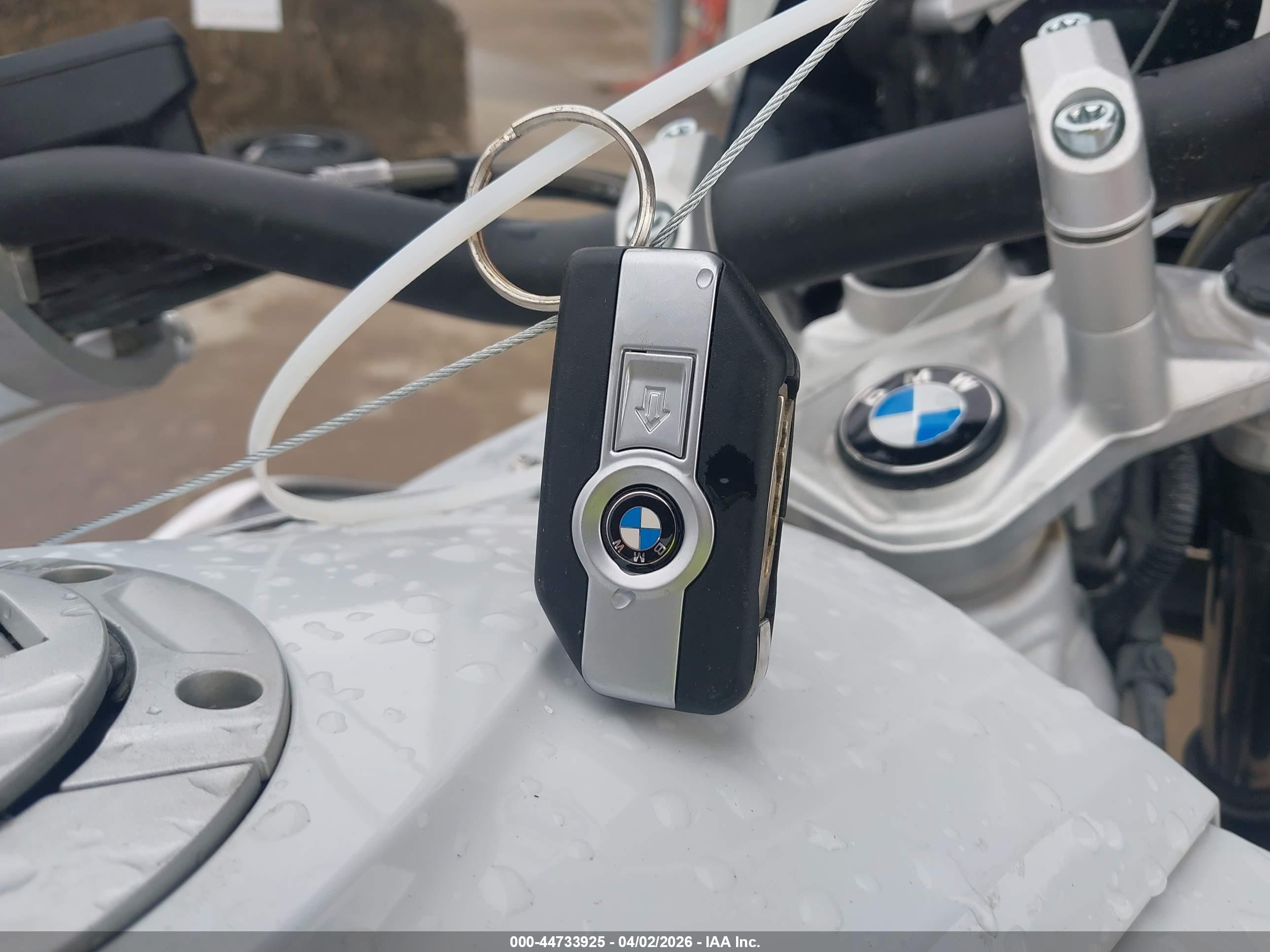 BMW R image 11