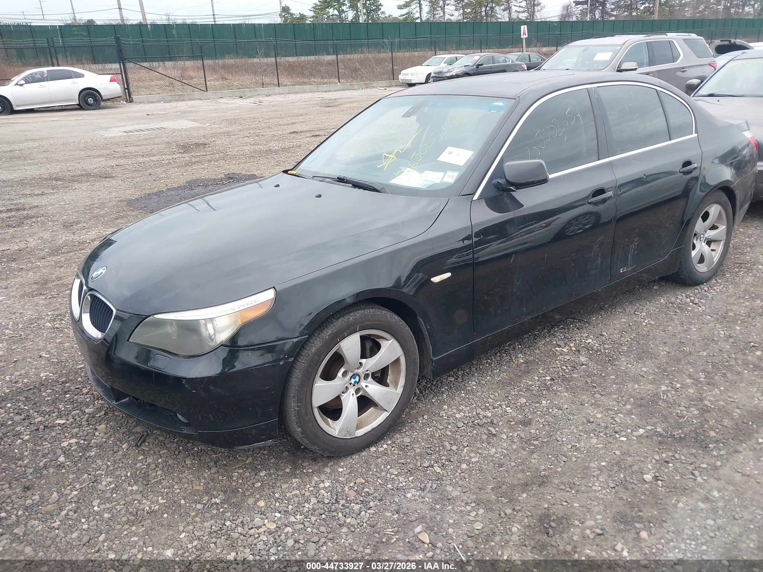 BMW 525I image 2