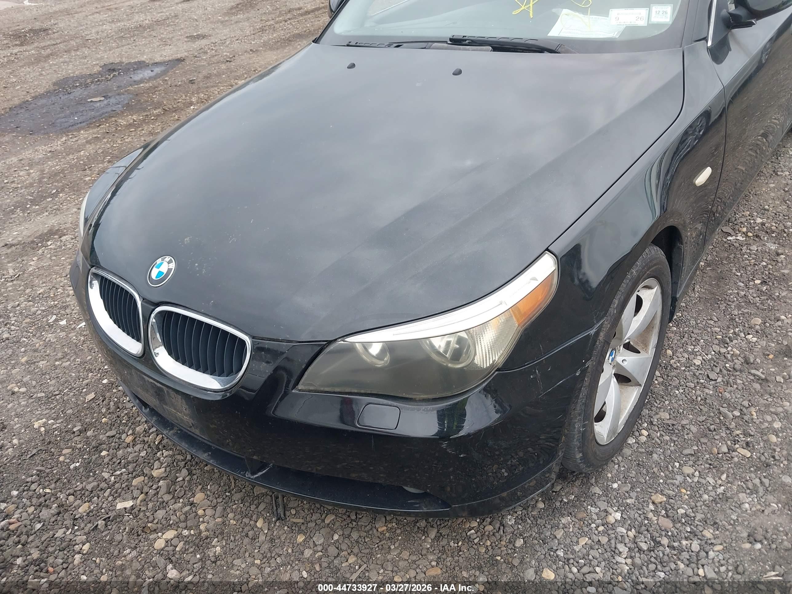 BMW 525I image 6