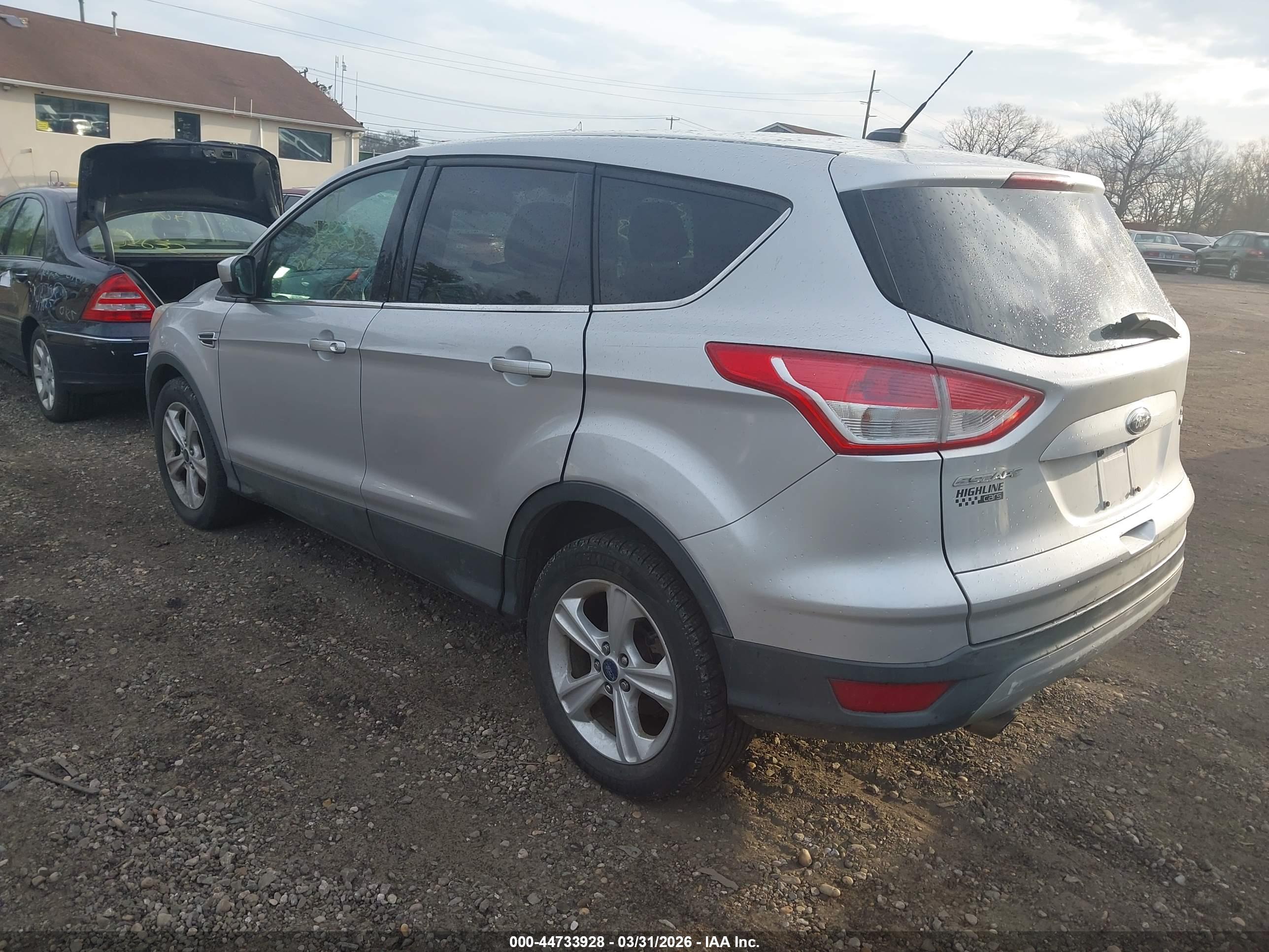 FORD ESCAPE image 3