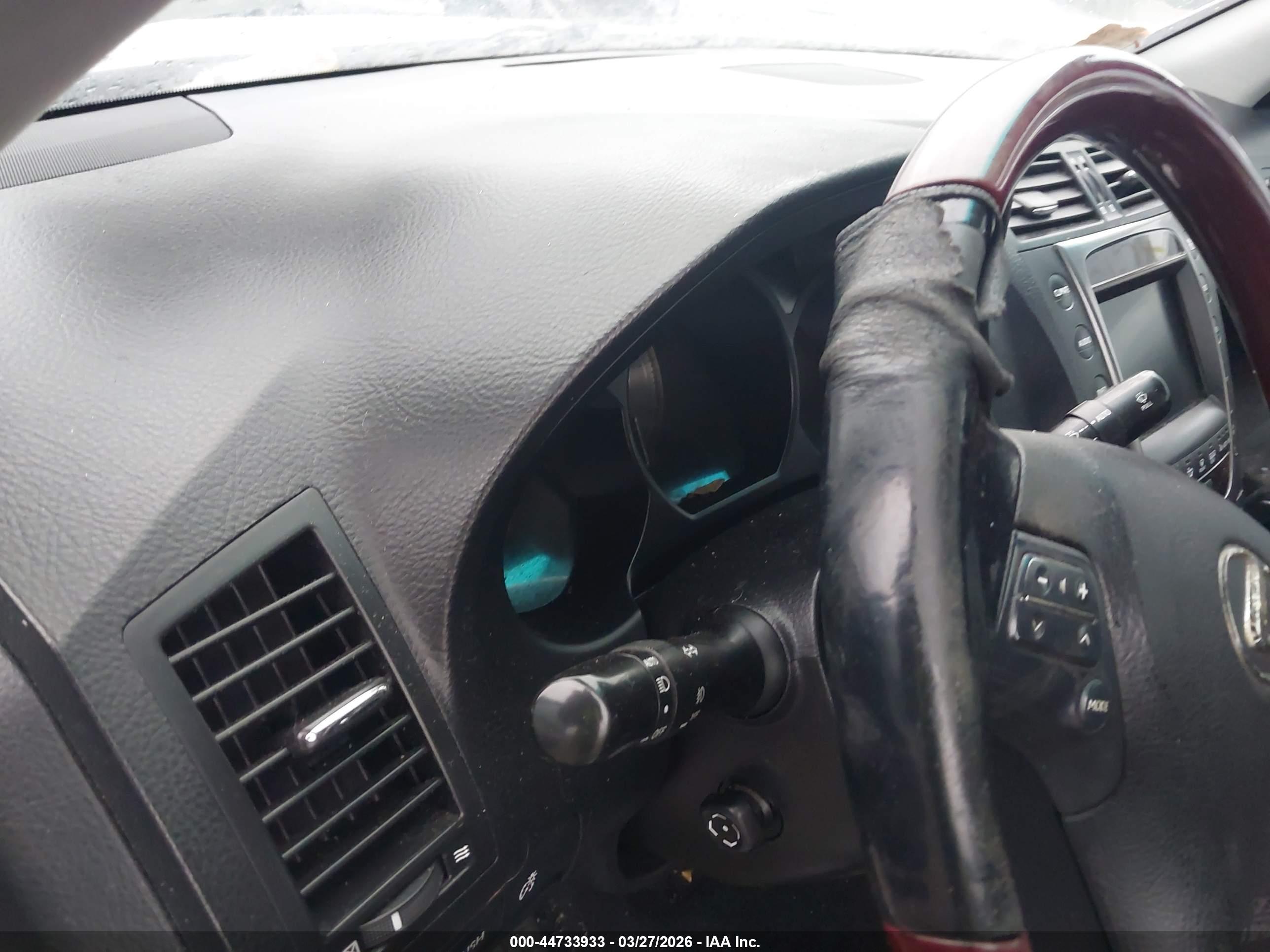 LEXUS GS image 7