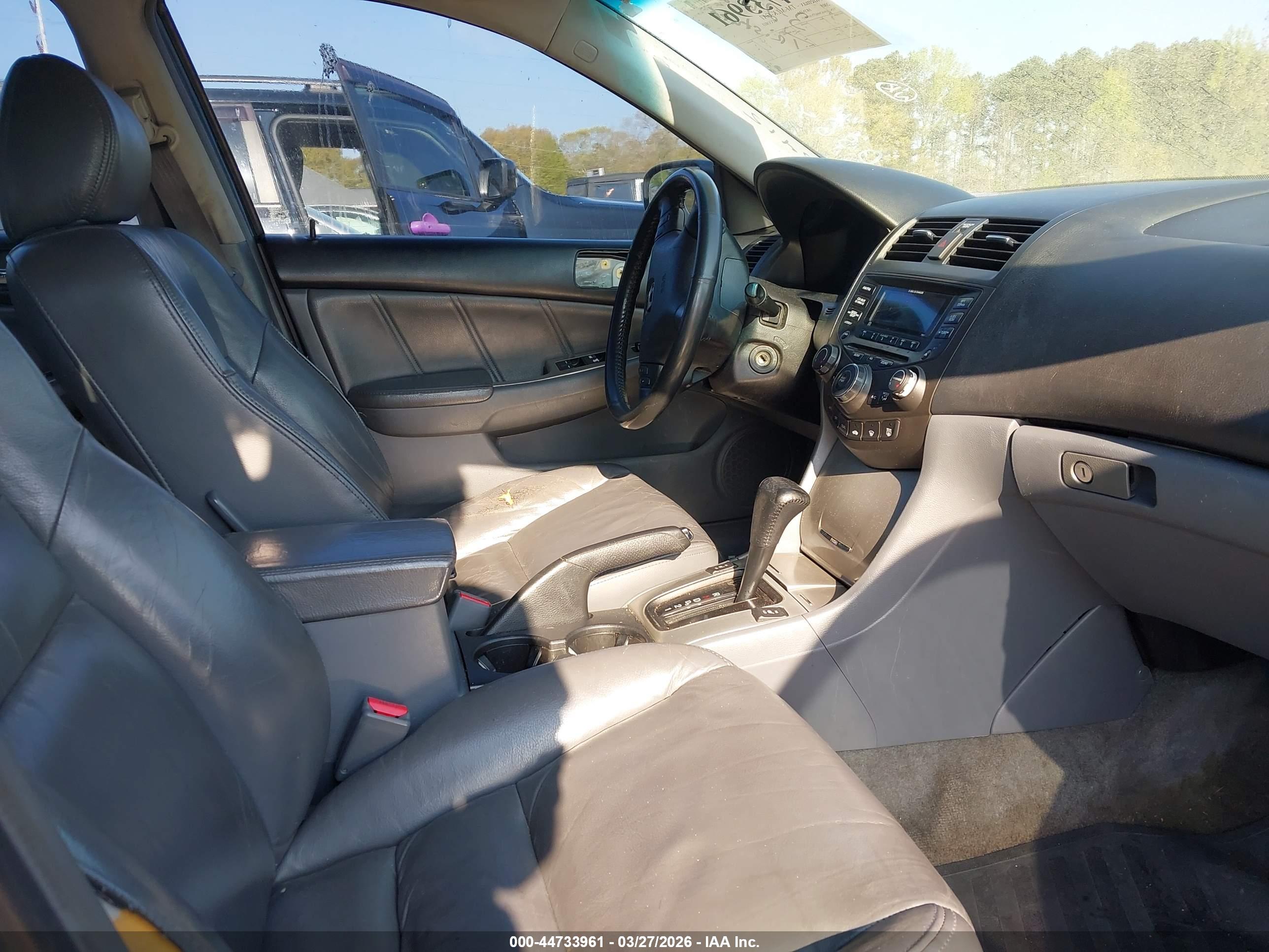 HONDA ACCORD image 5