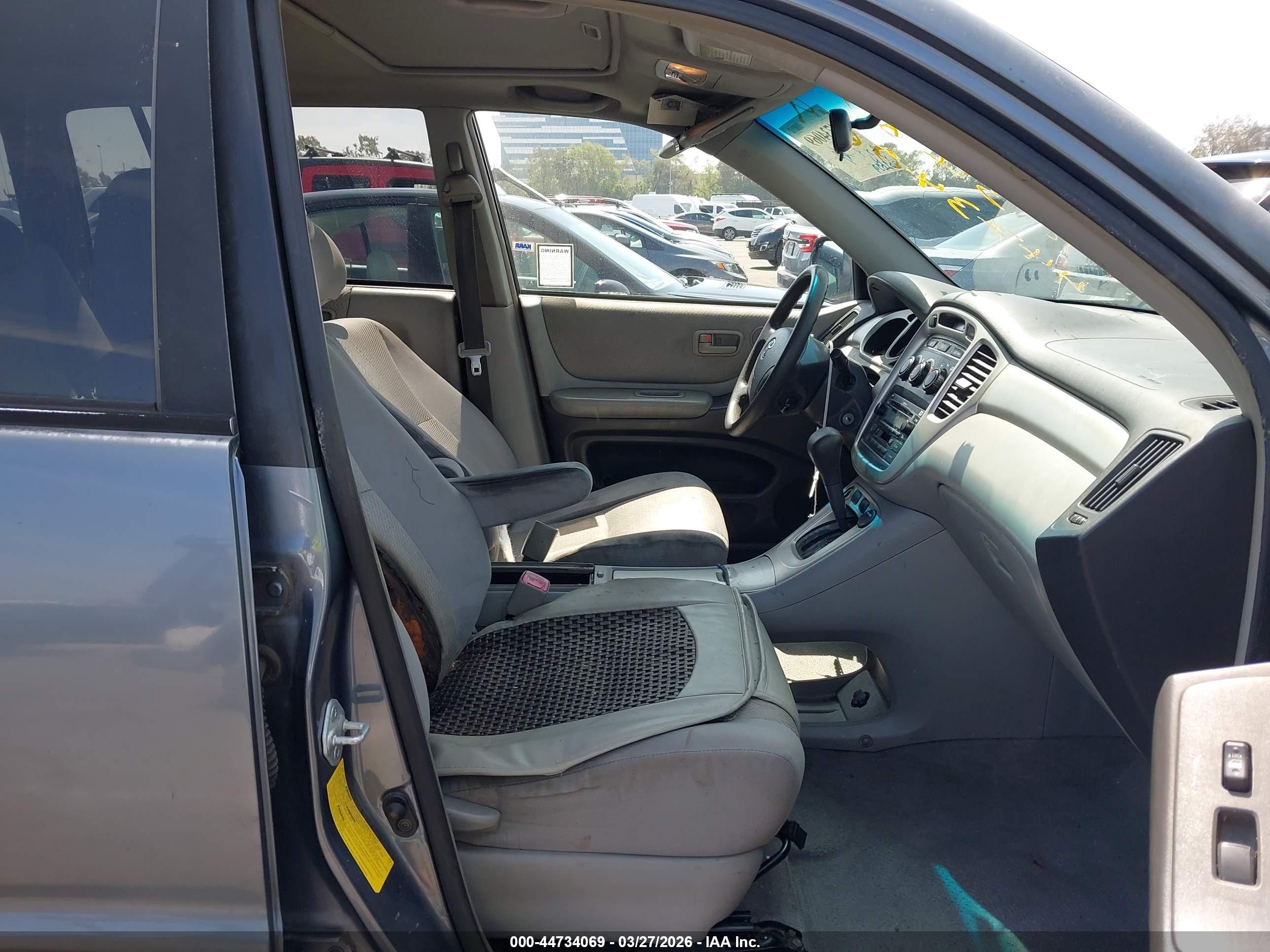 TOYOTA HIGHLANDER image 5