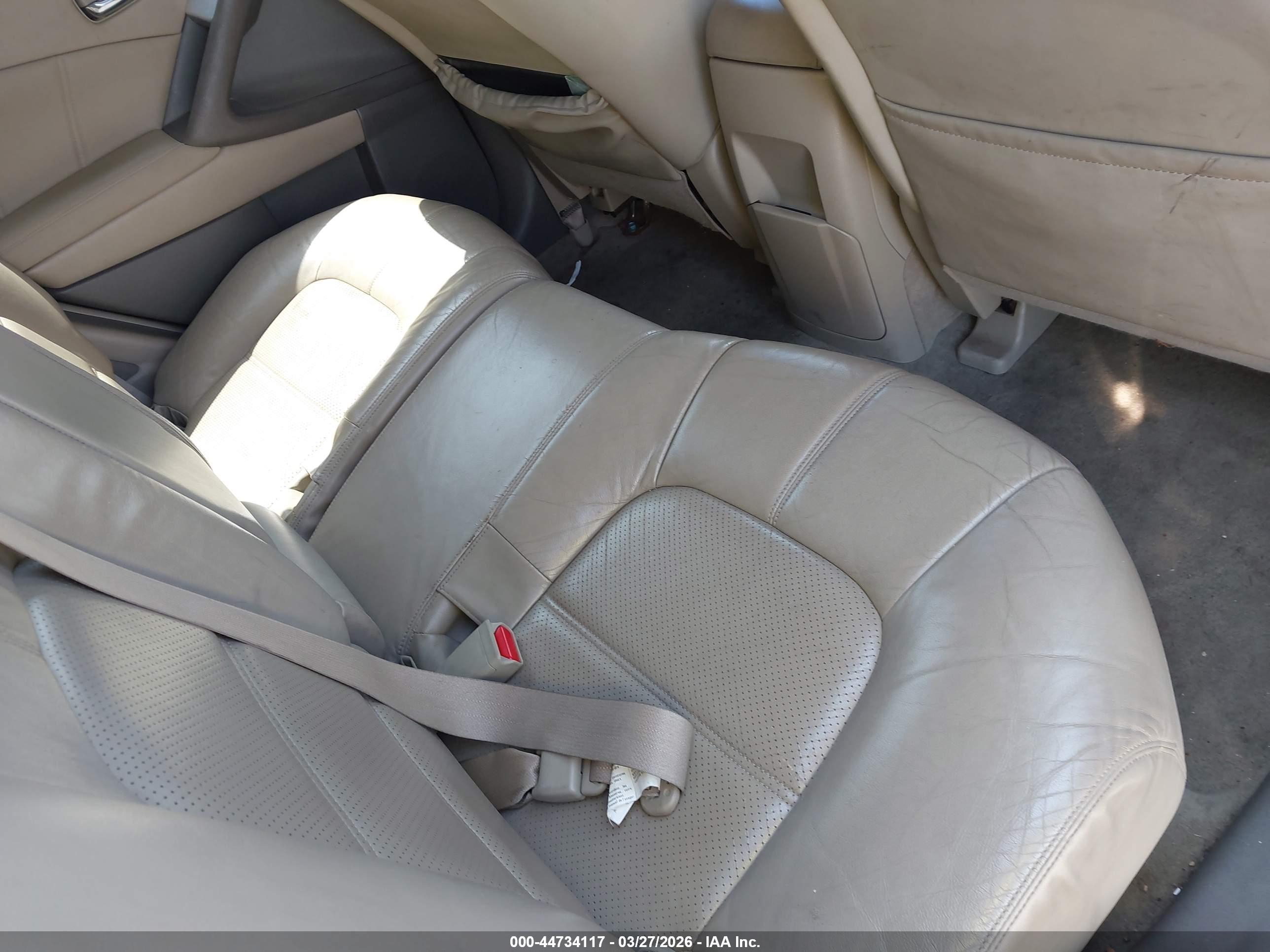 NISSAN MURANO image 8