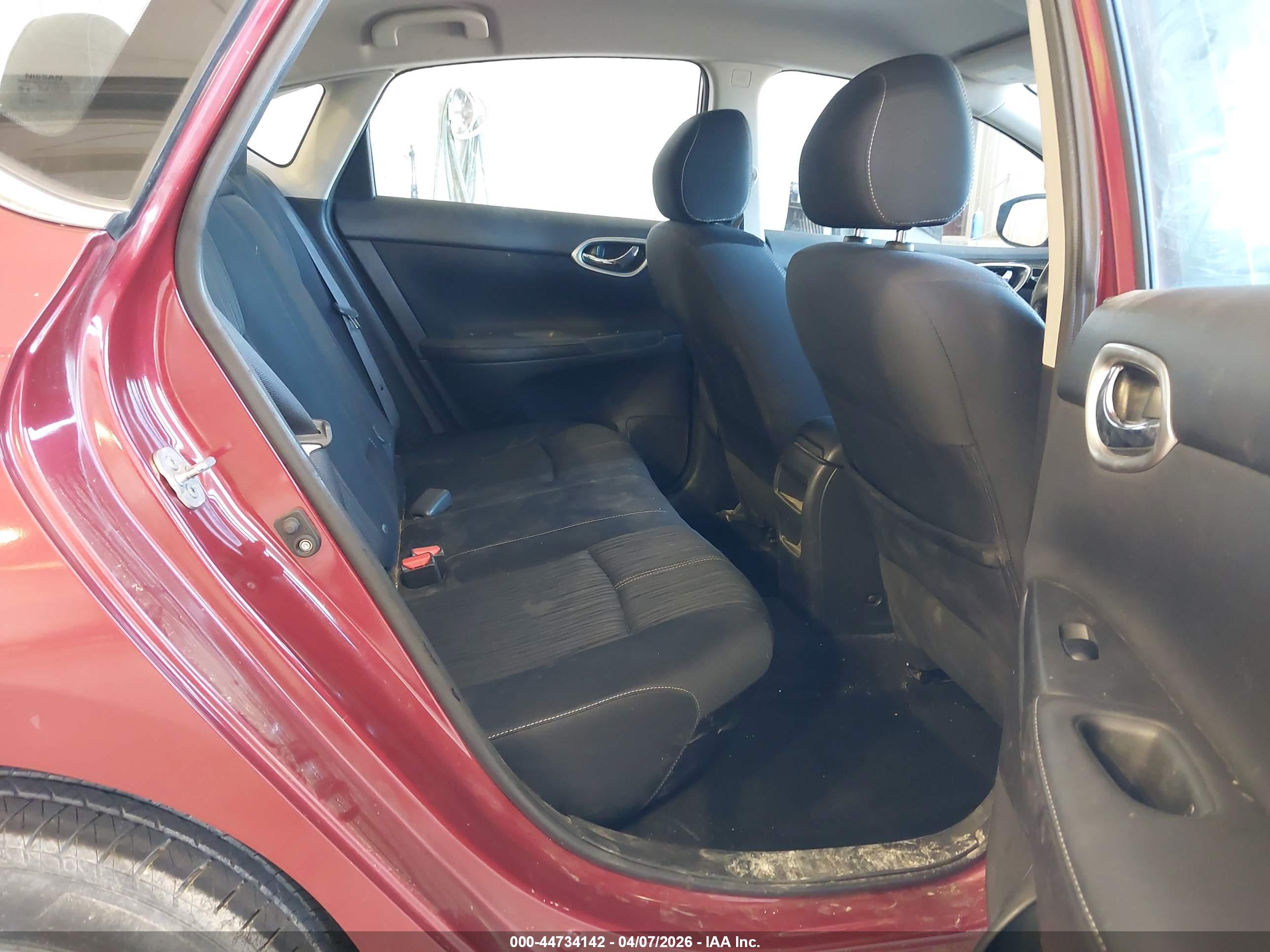NISSAN SENTRA image 8