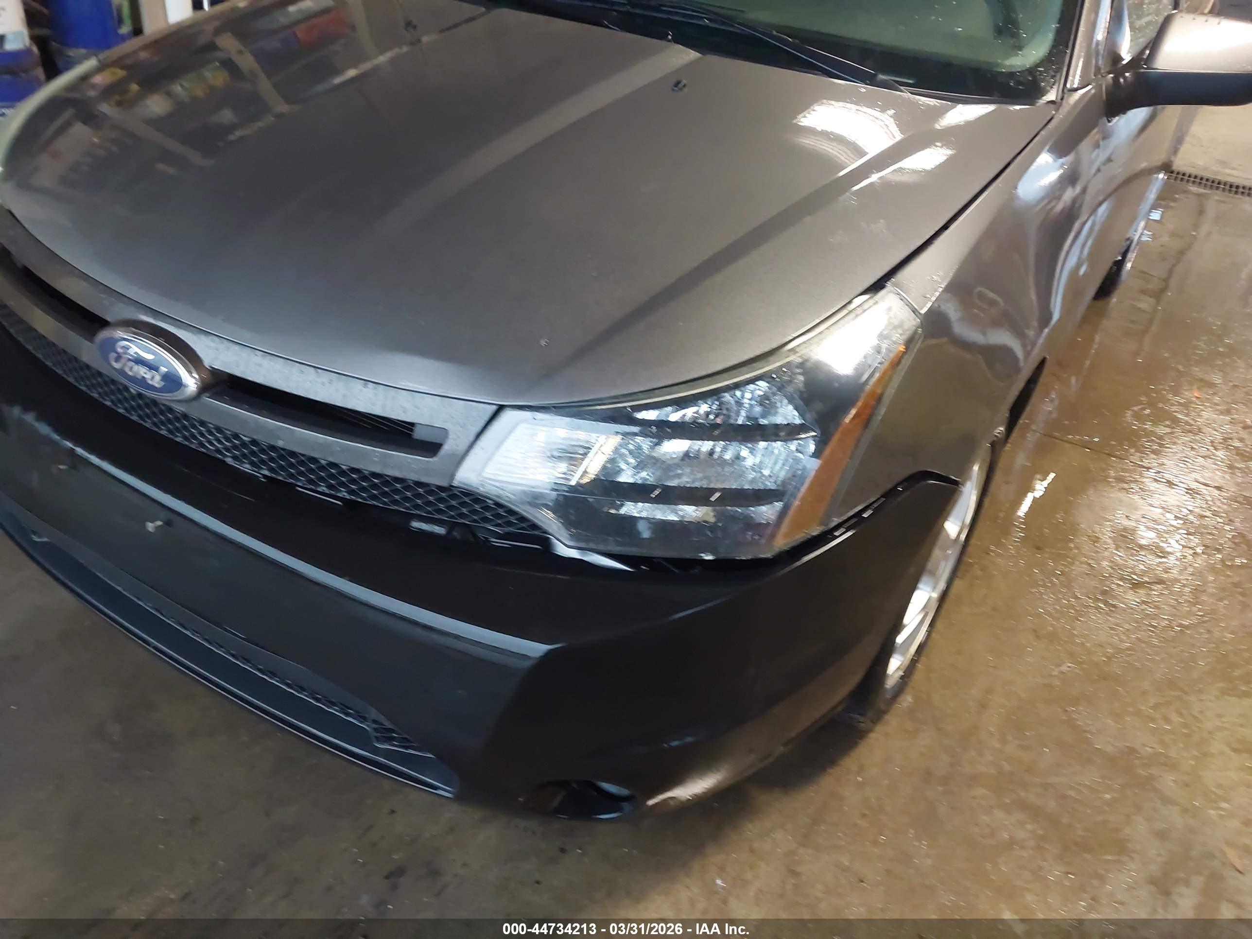 FORD FOCUS image 6
