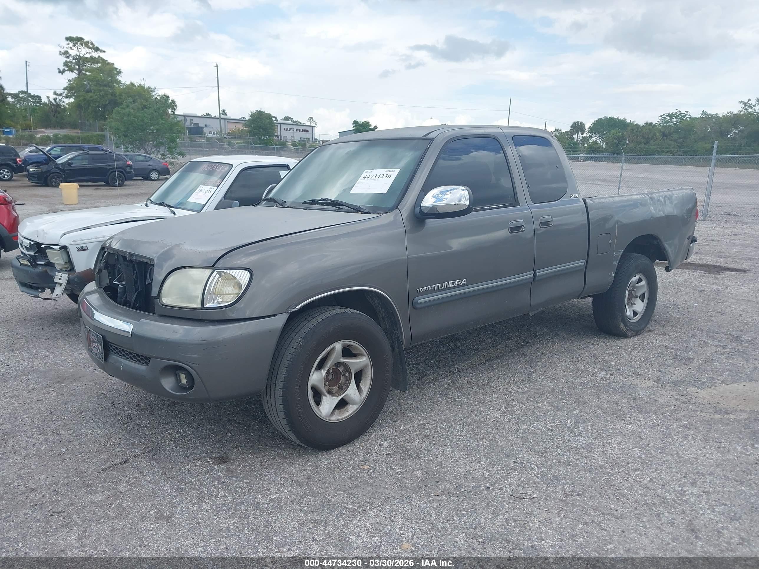TOYOTA TUNDRA image 2