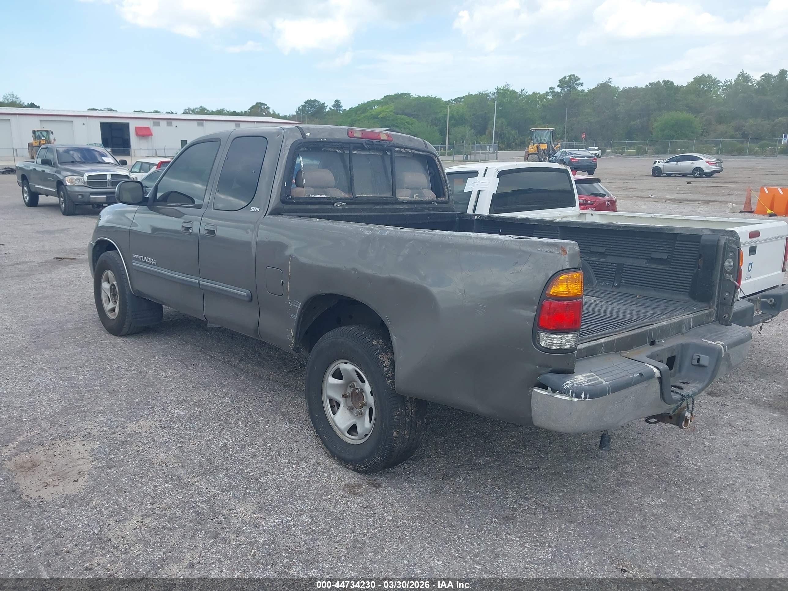 TOYOTA TUNDRA image 3