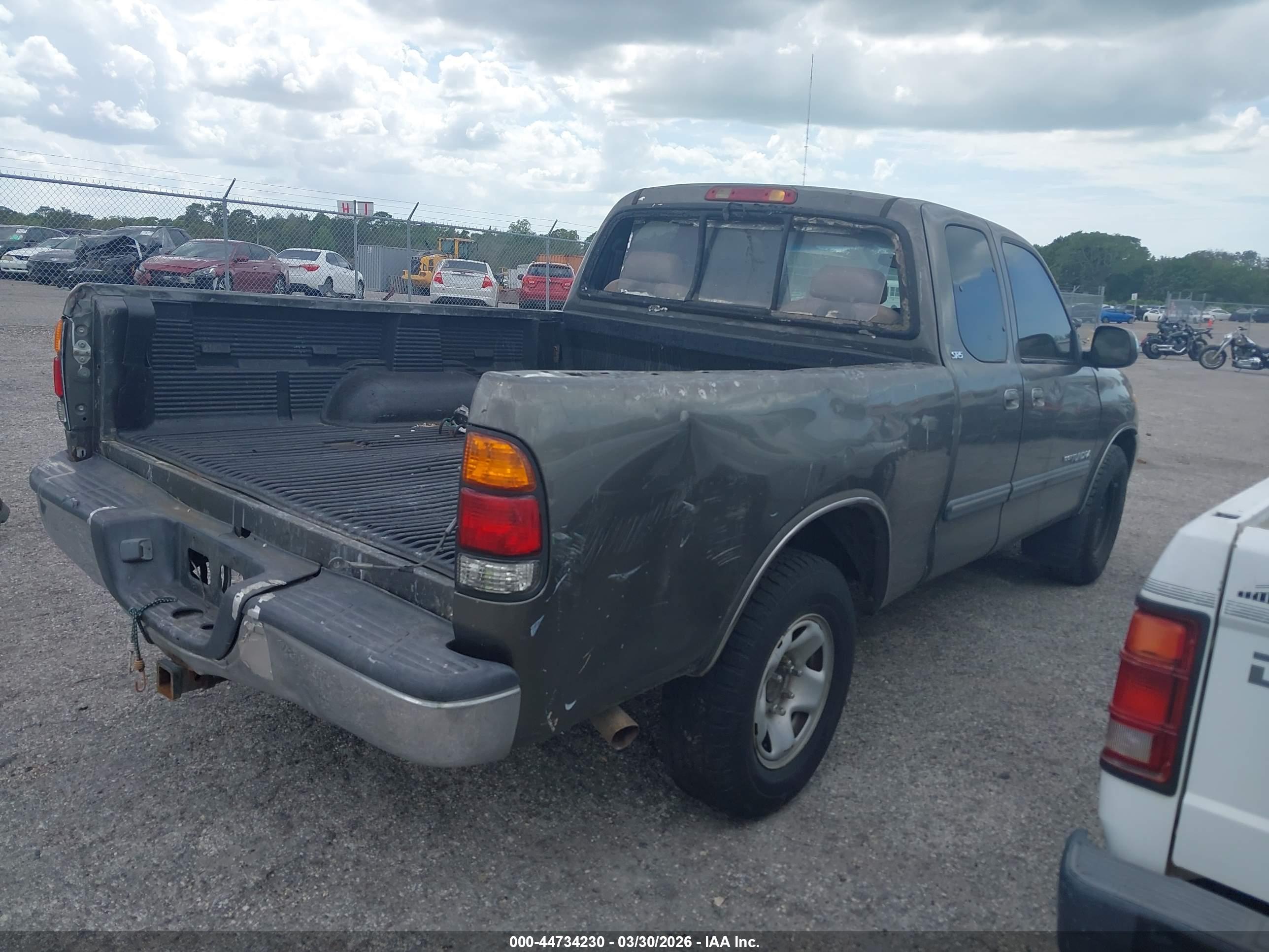 TOYOTA TUNDRA image 4