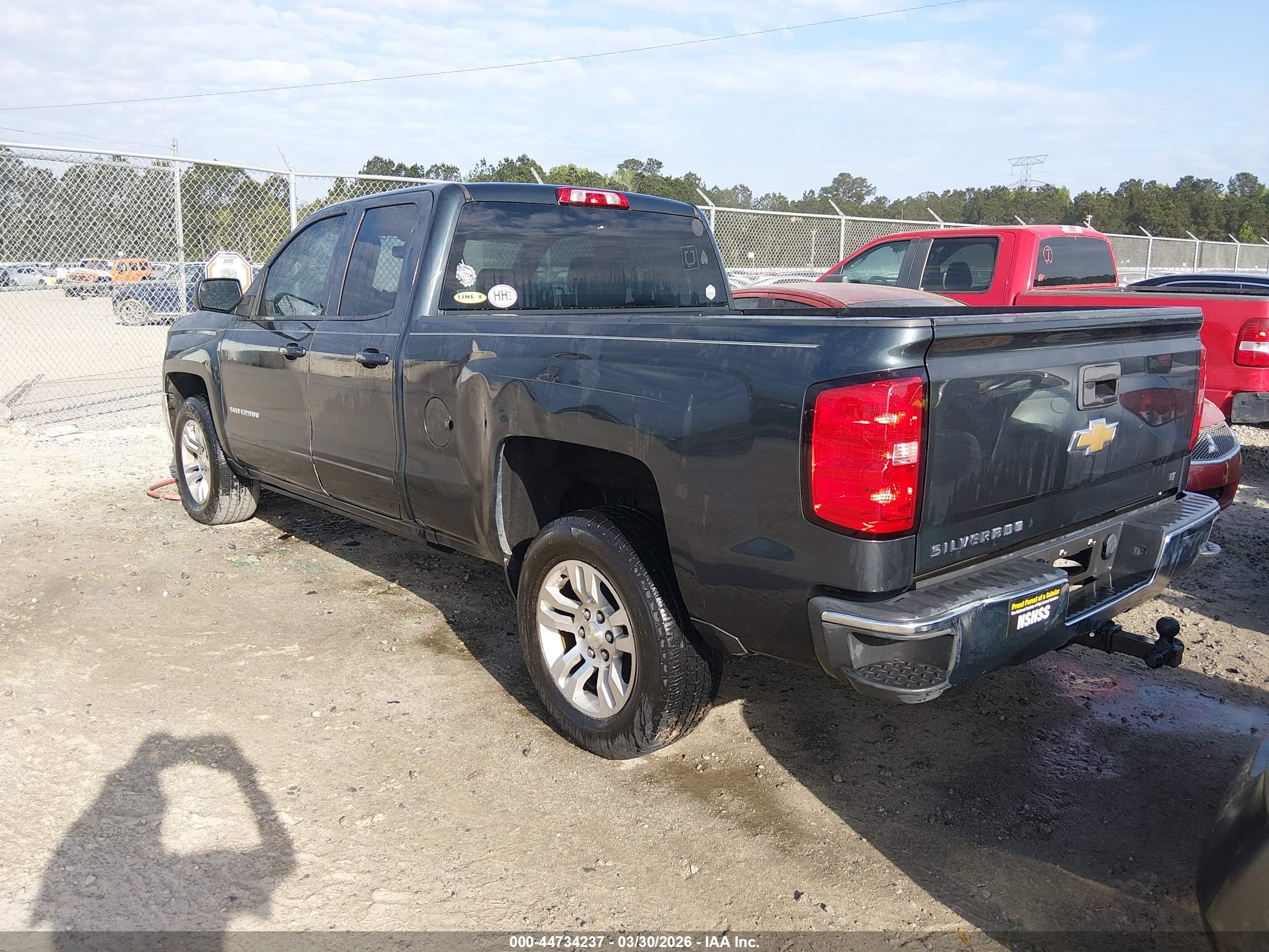 CHEVROLET SILVERADO image 3