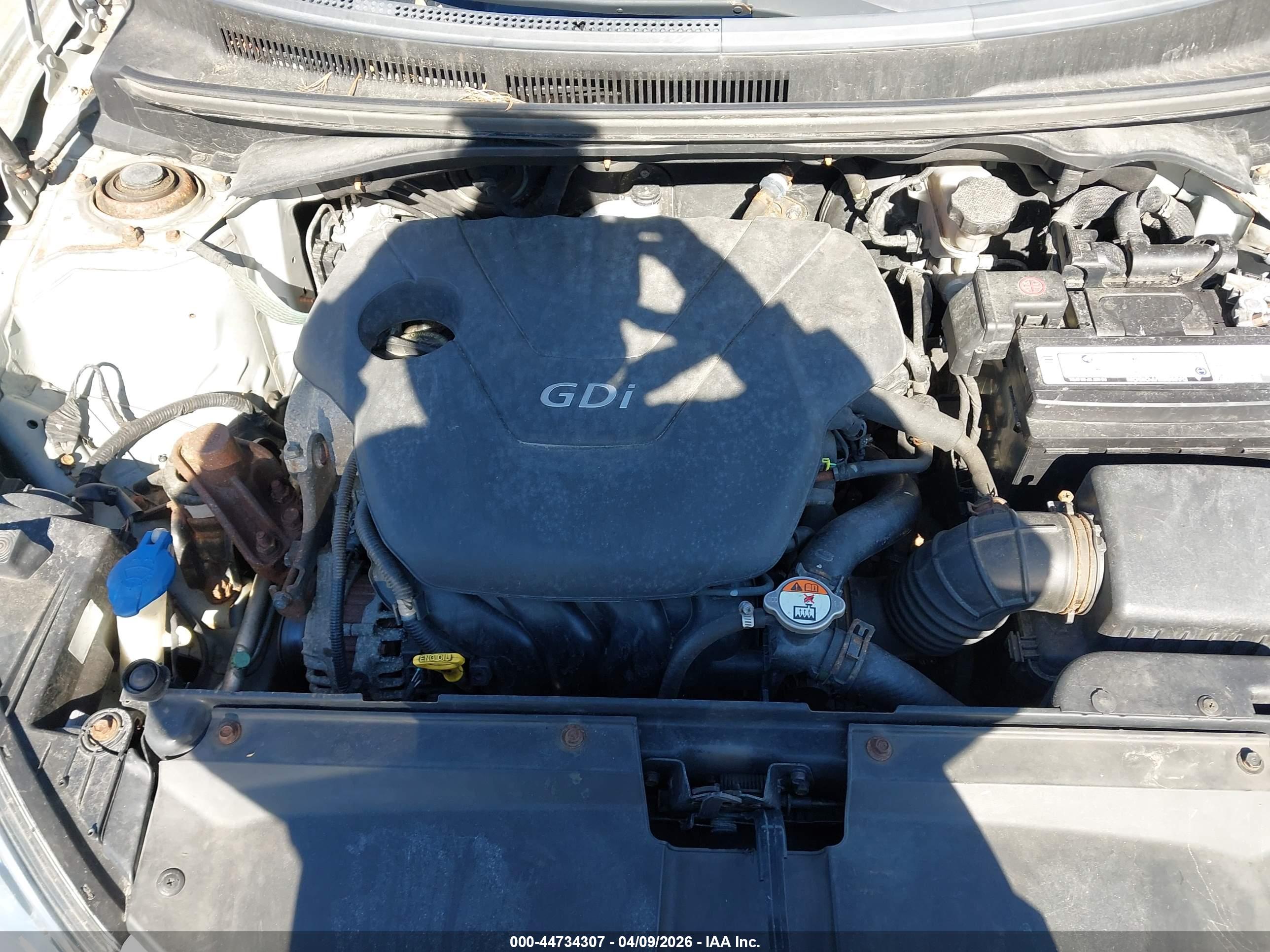 HYUNDAI VELOSTER image 10