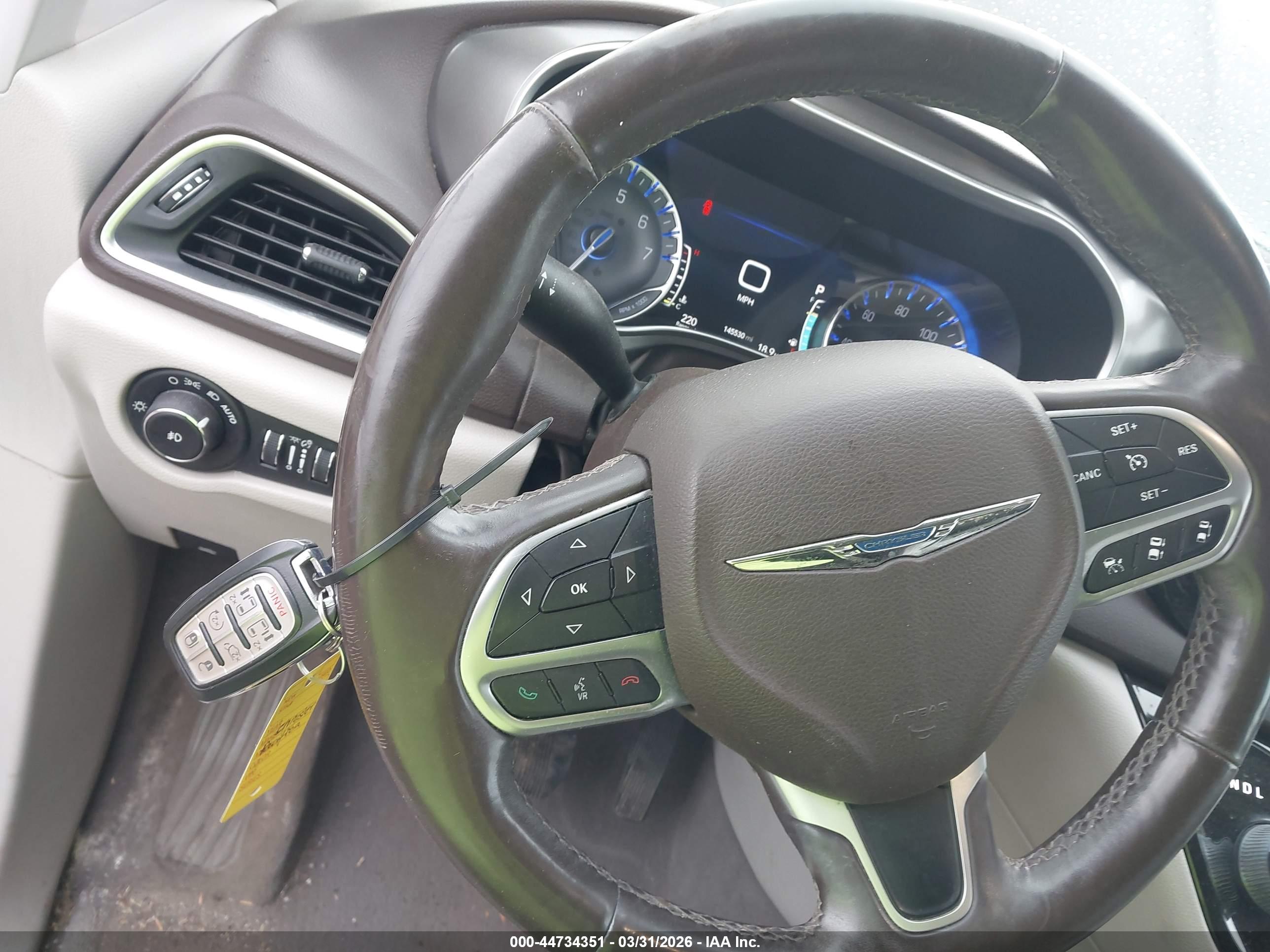 CHRYSLER PACIFICA image 11