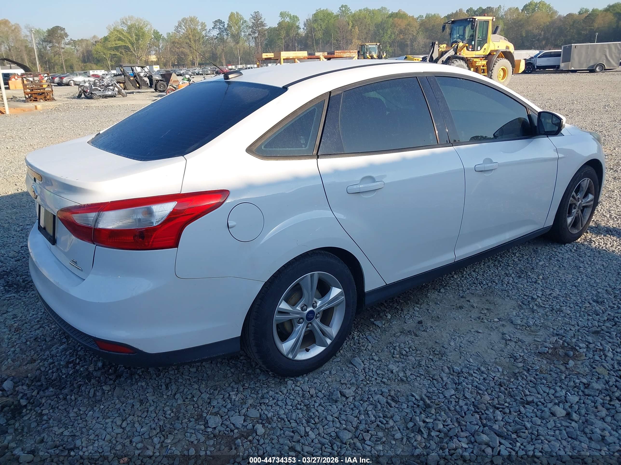 FORD FOCUS image 4