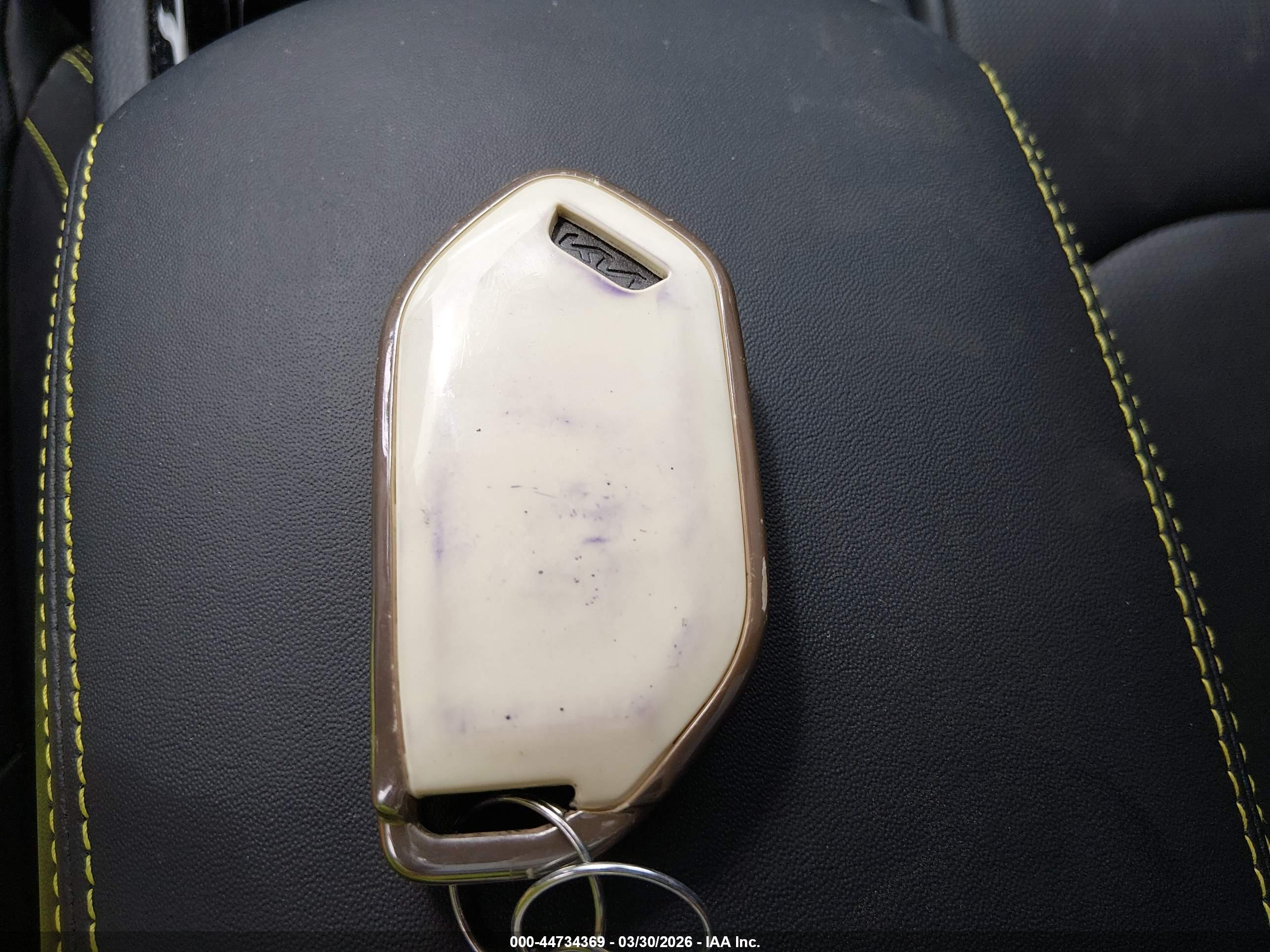 KIA K5 image 11