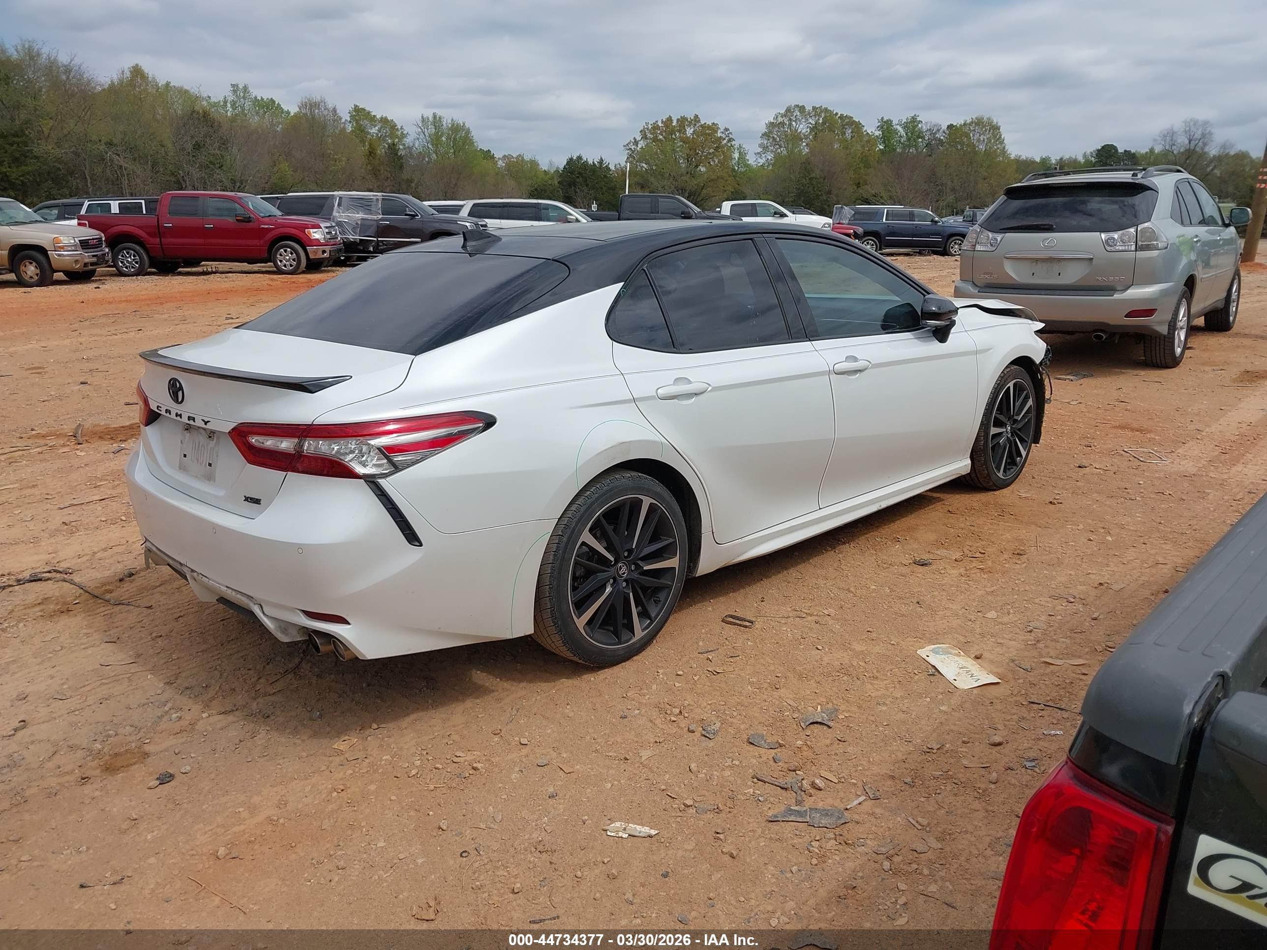 TOYOTA CAMRY image 4