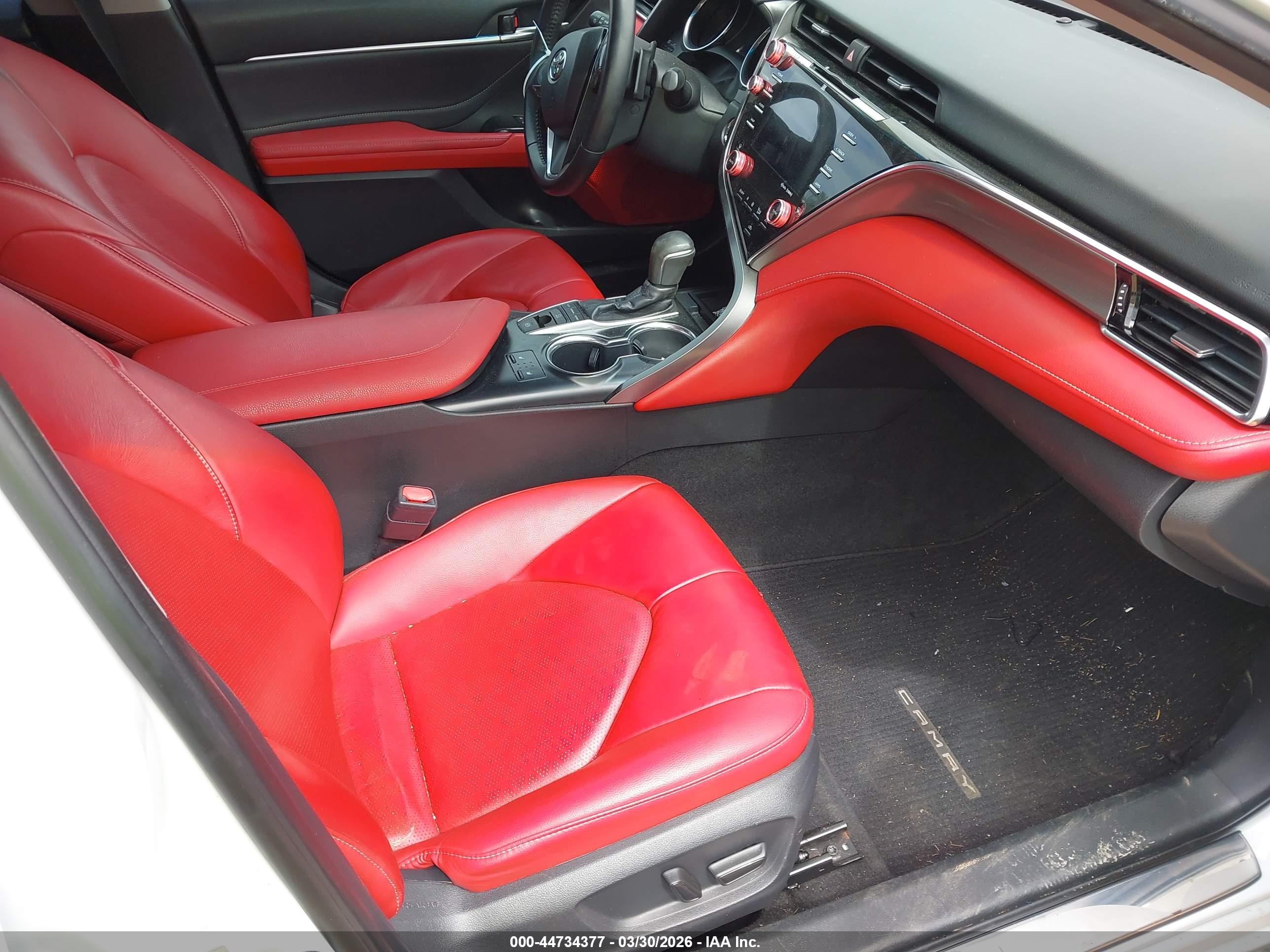 TOYOTA CAMRY image 5