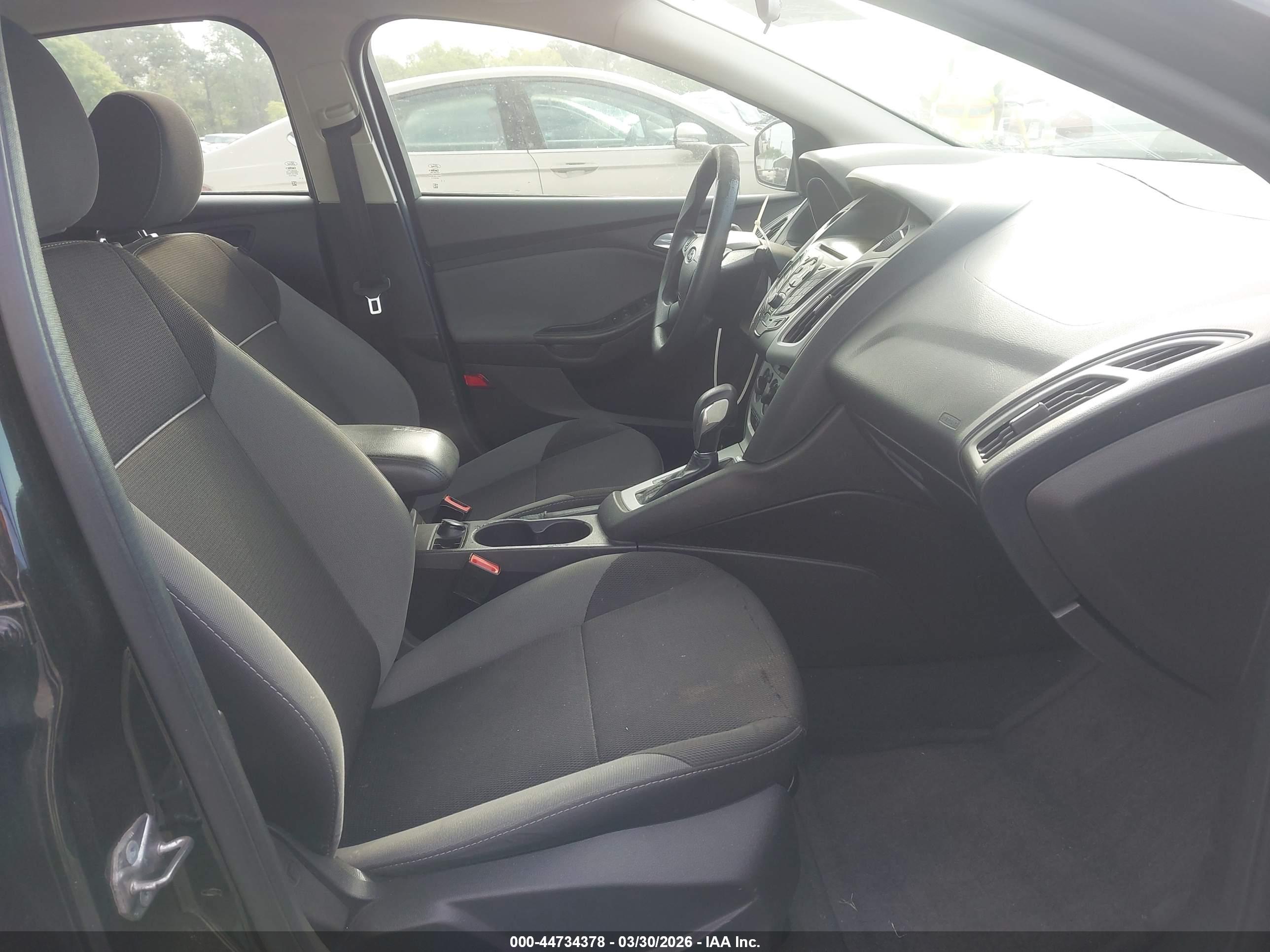 FORD FOCUS image 5