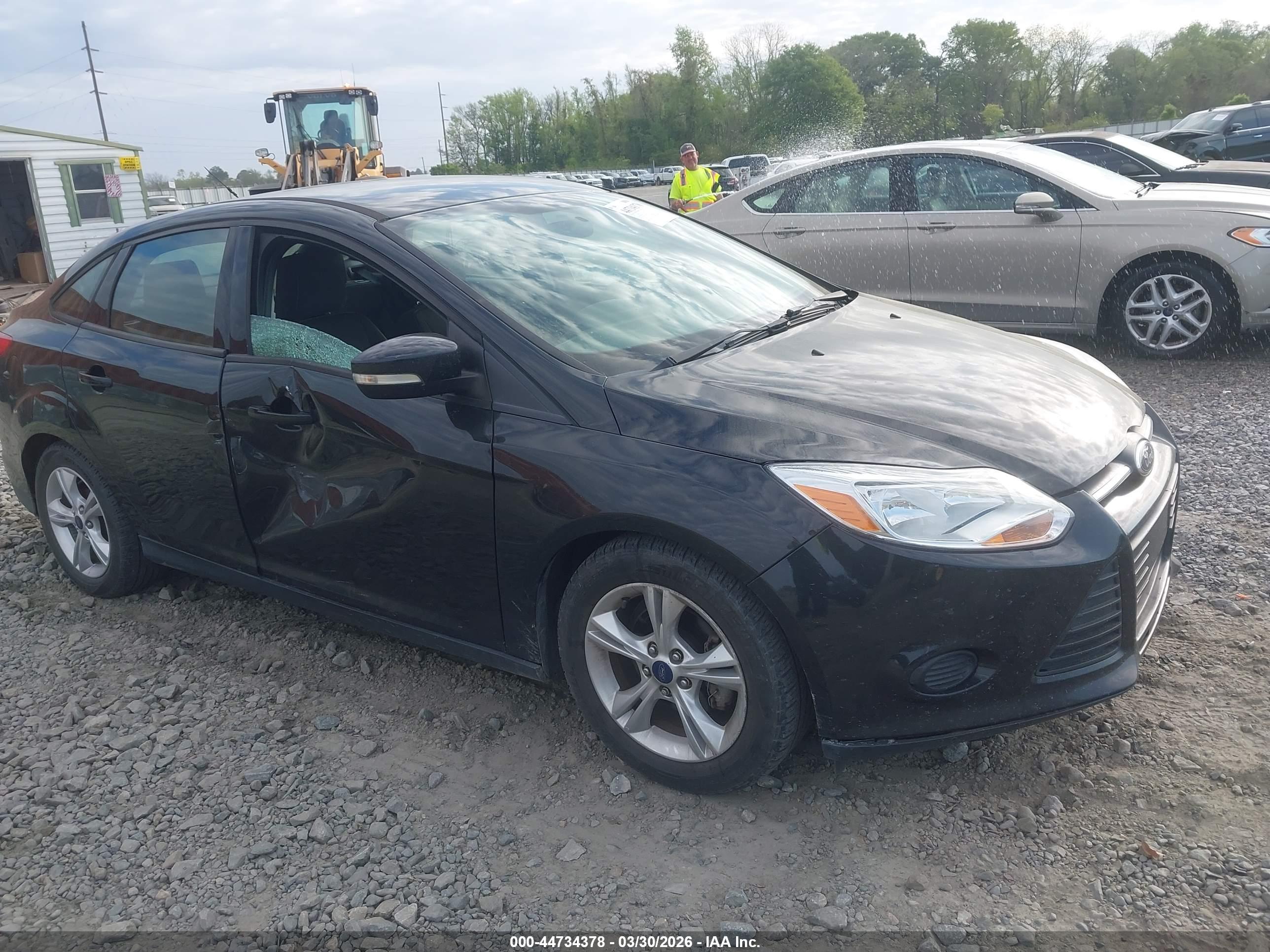 FORD FOCUS image 6