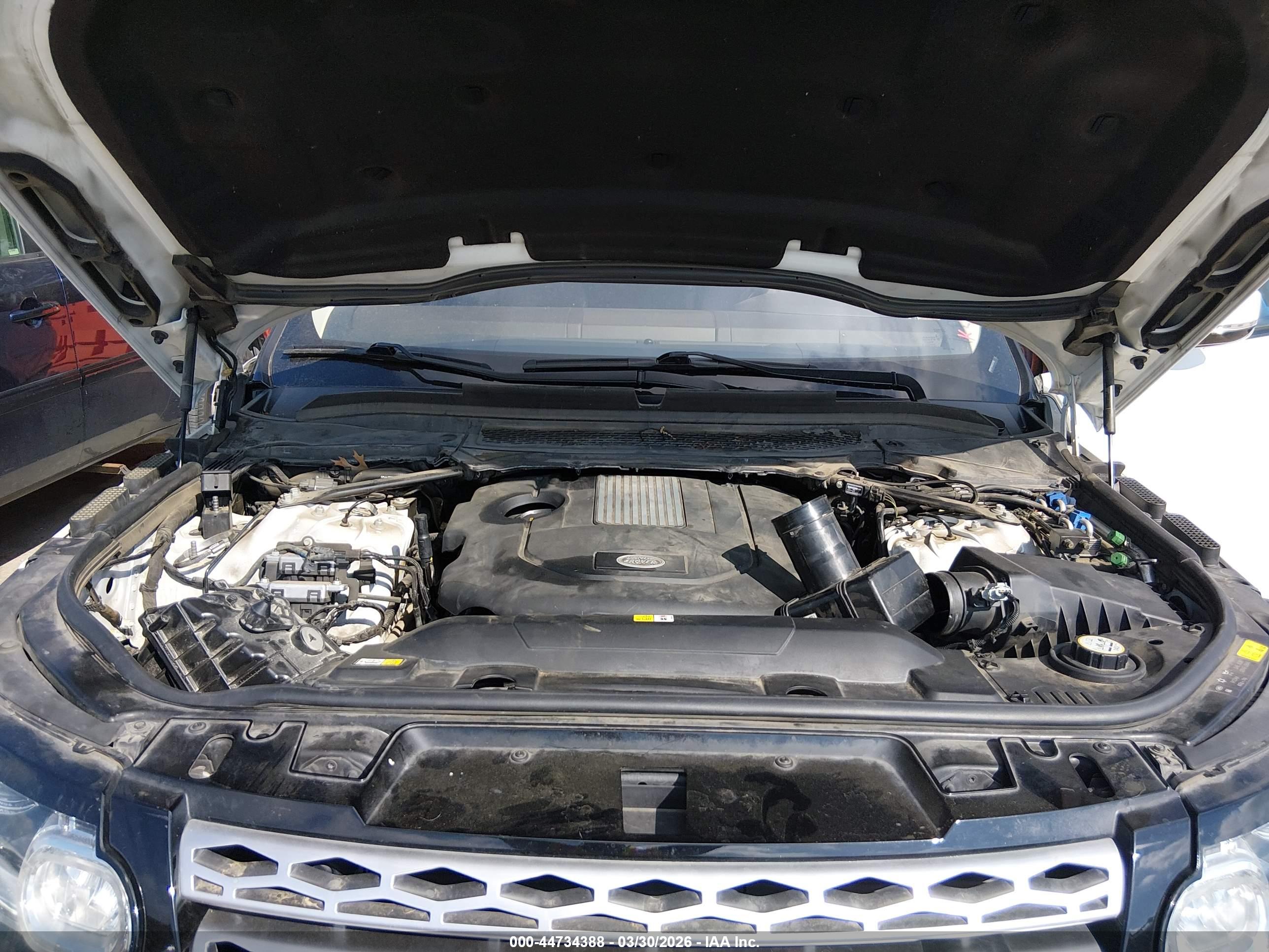 LAND ROVER image 10
