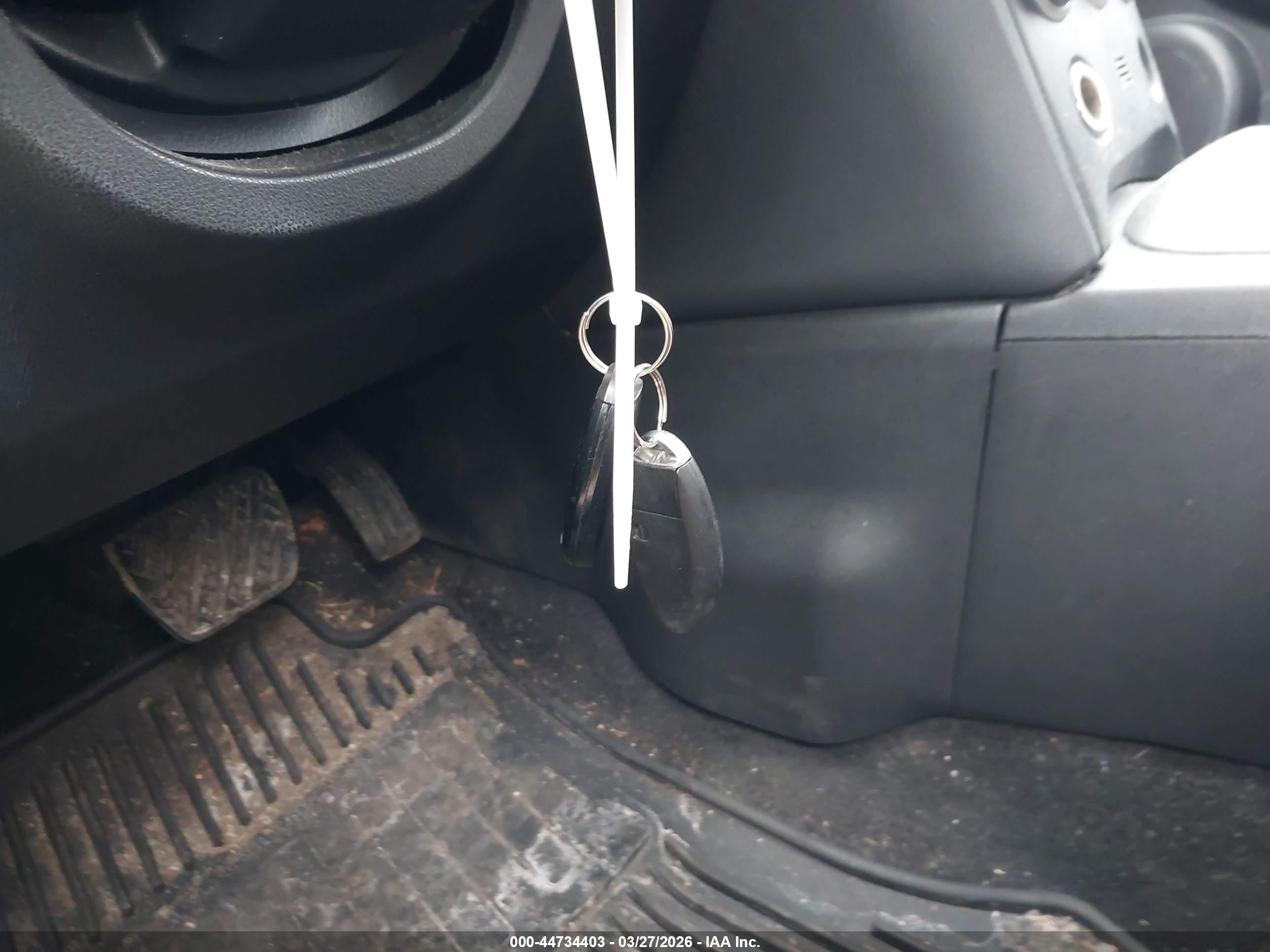 NISSAN ROGUE image 11