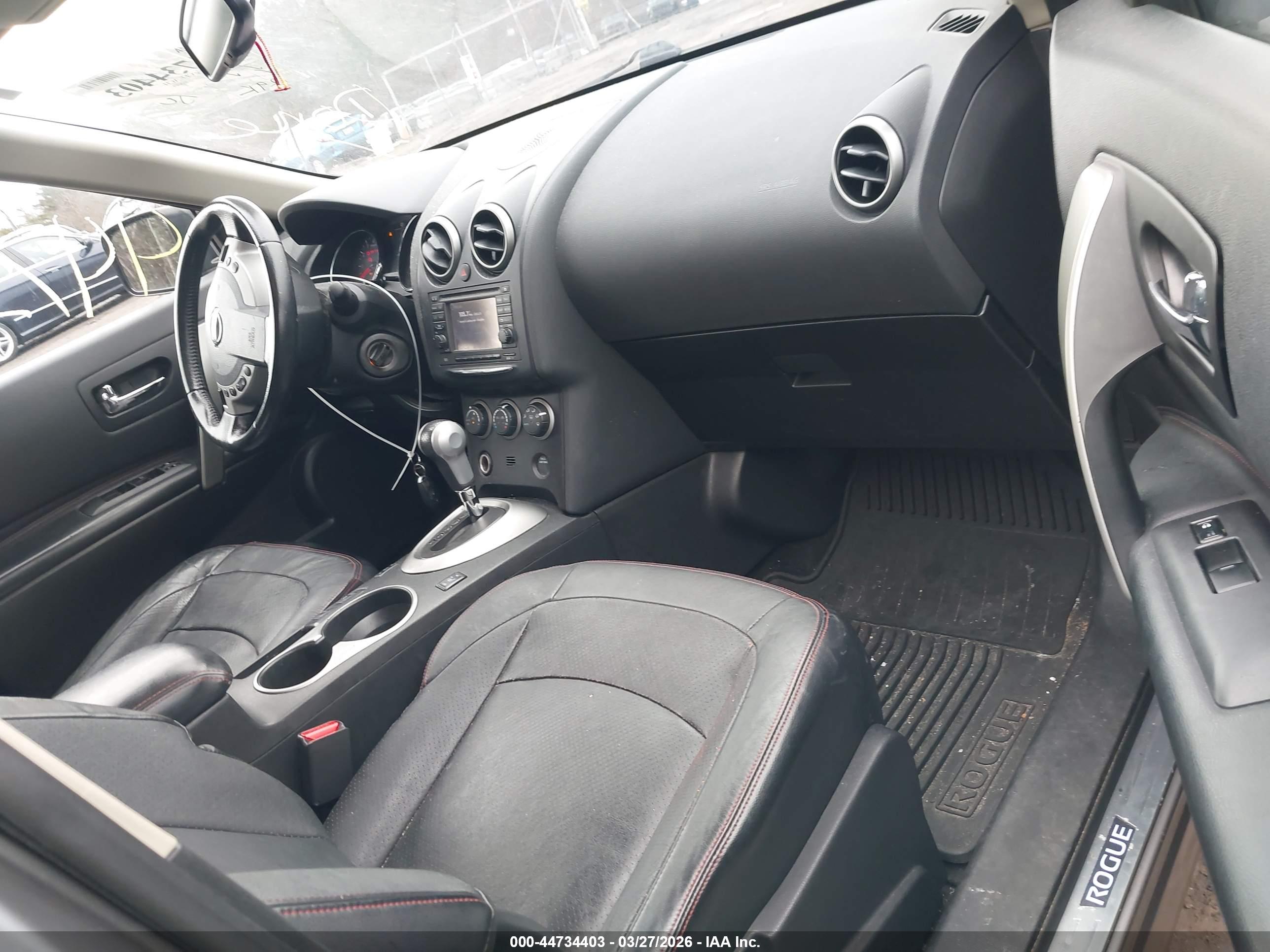 NISSAN ROGUE image 5