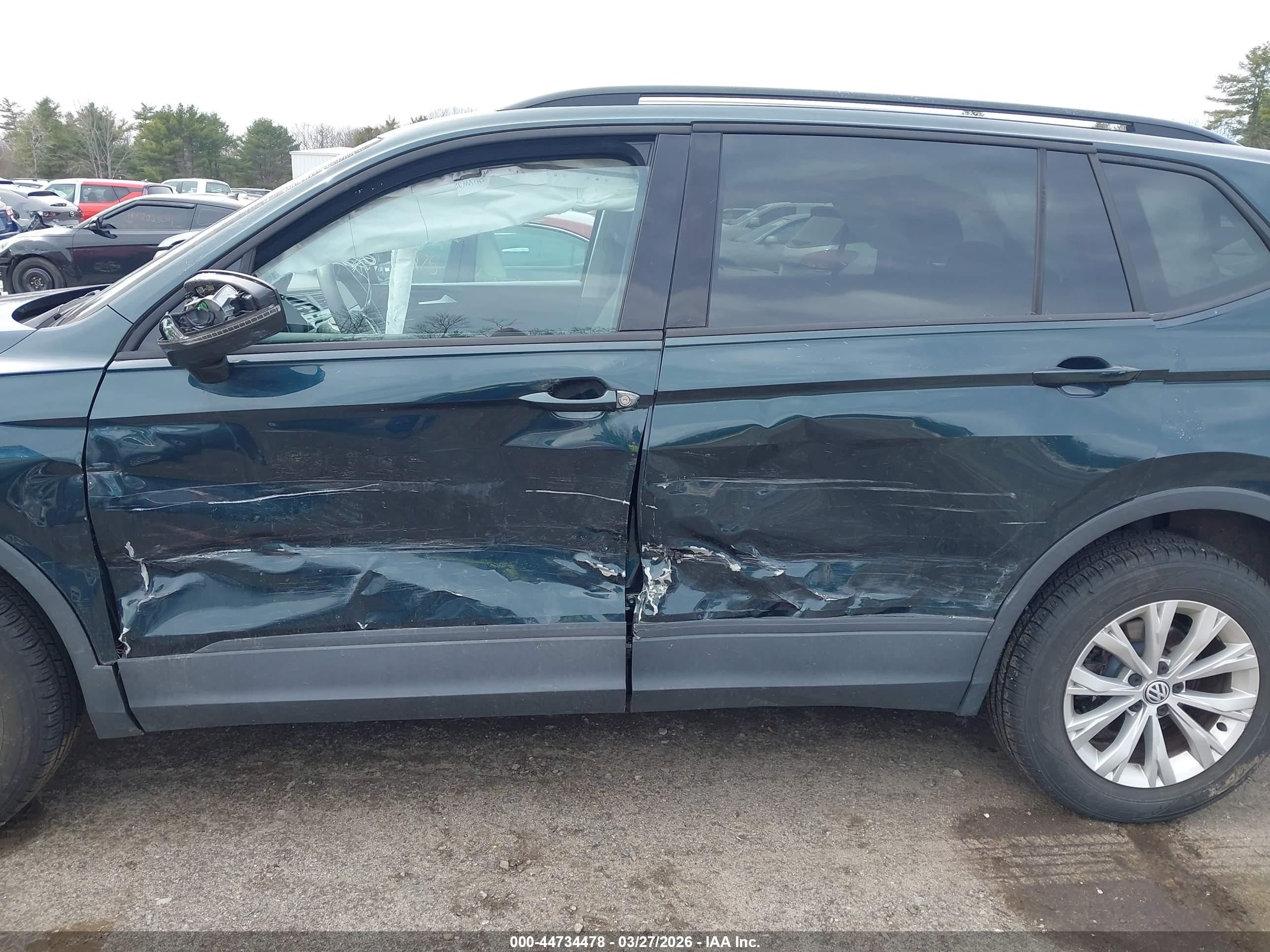 VOLKSWAGEN TIGUAN image 6