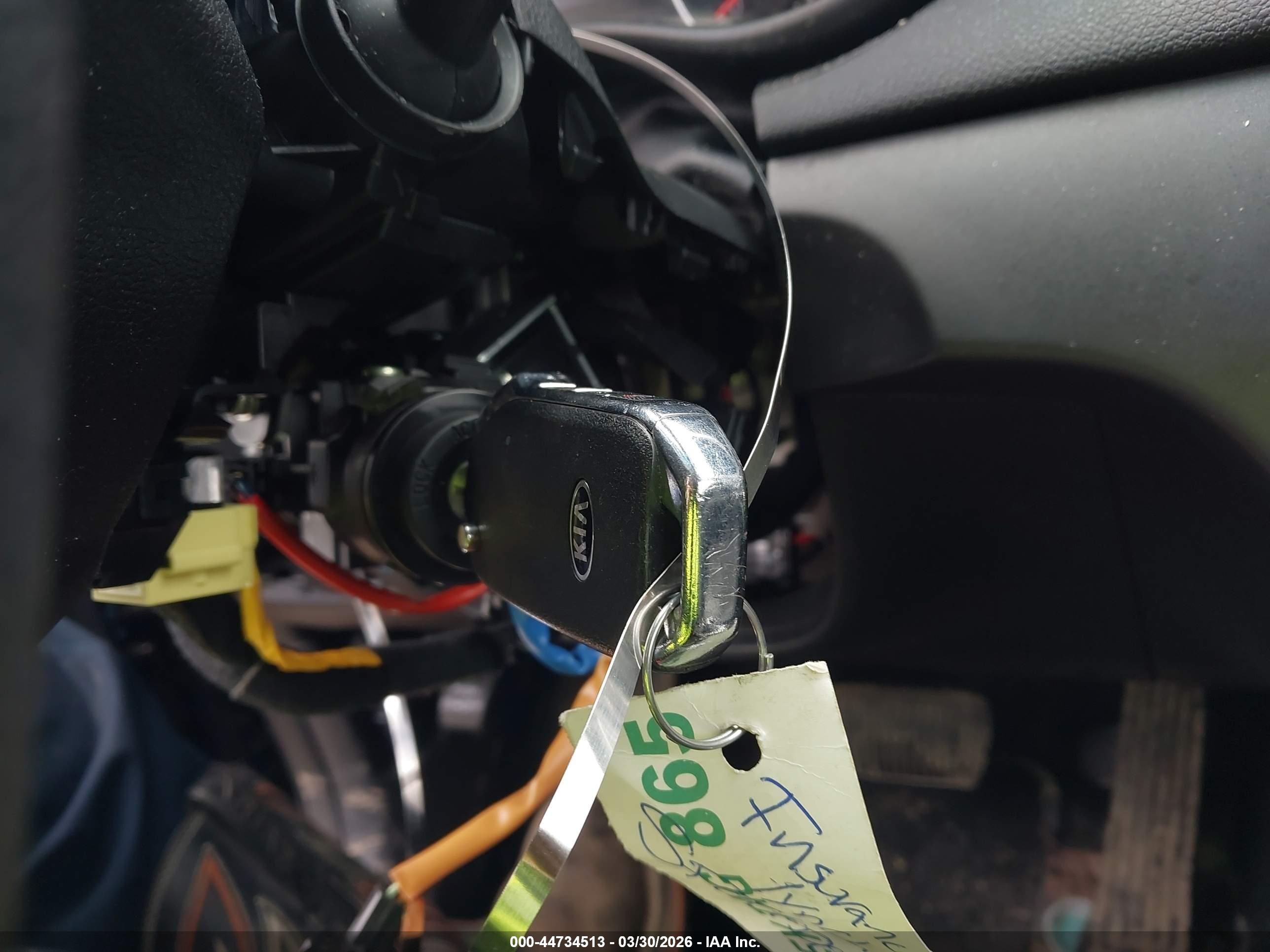 KIA SPORTAGE image 11