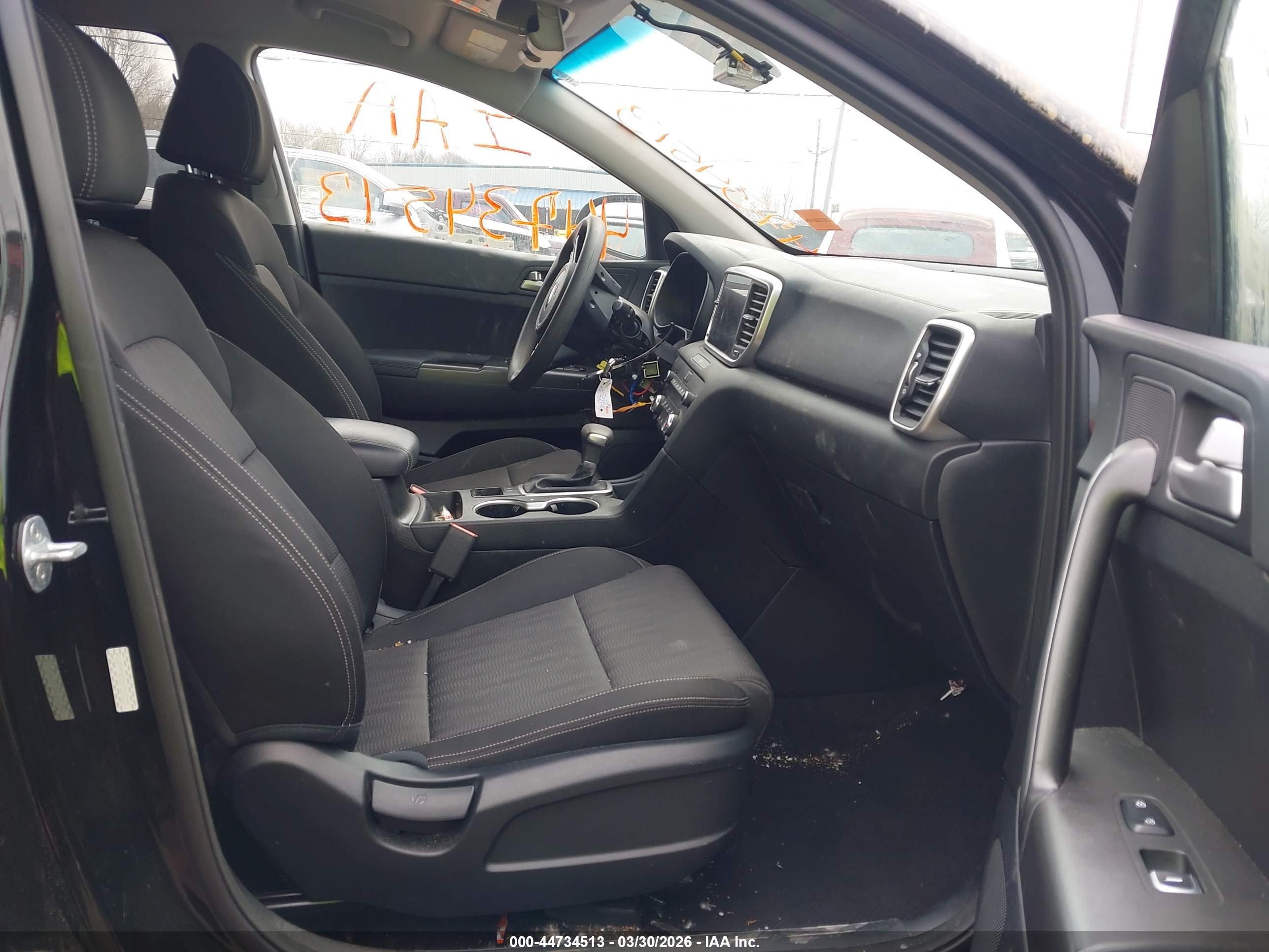 KIA SPORTAGE image 5