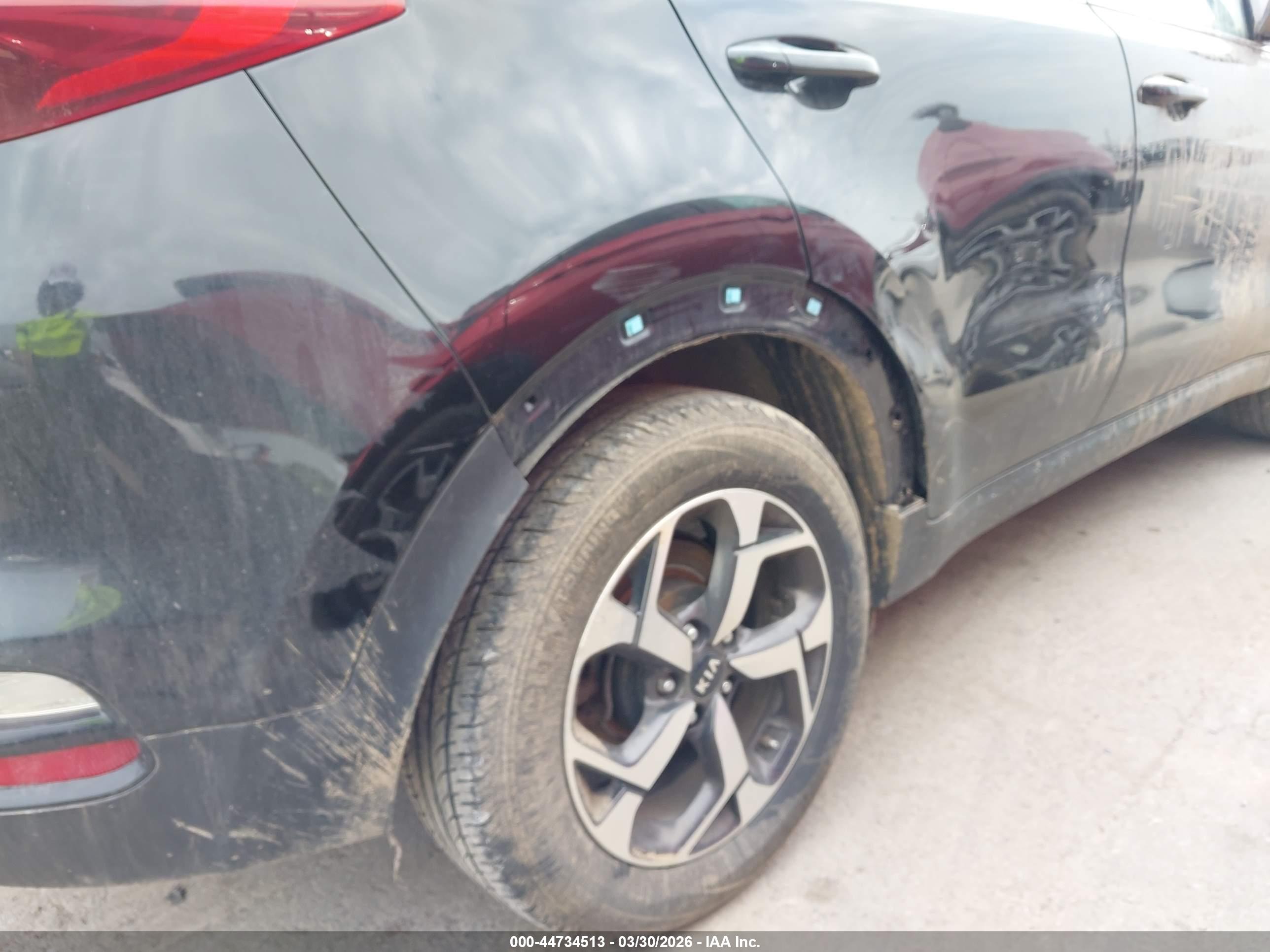 KIA SPORTAGE image 6